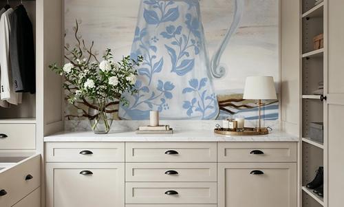 Chantilly Cottage Vase