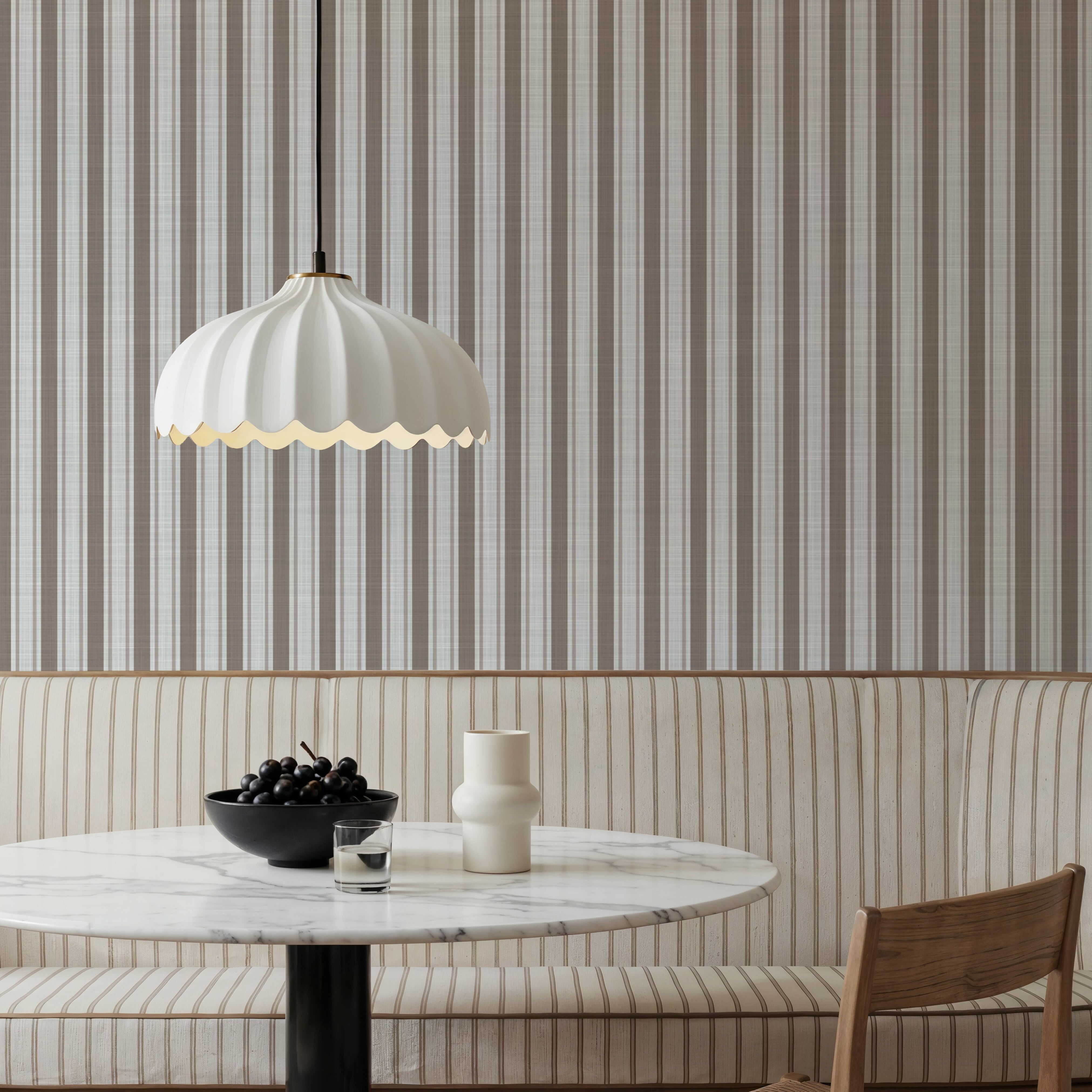 Les Andelys Vertical, Beige