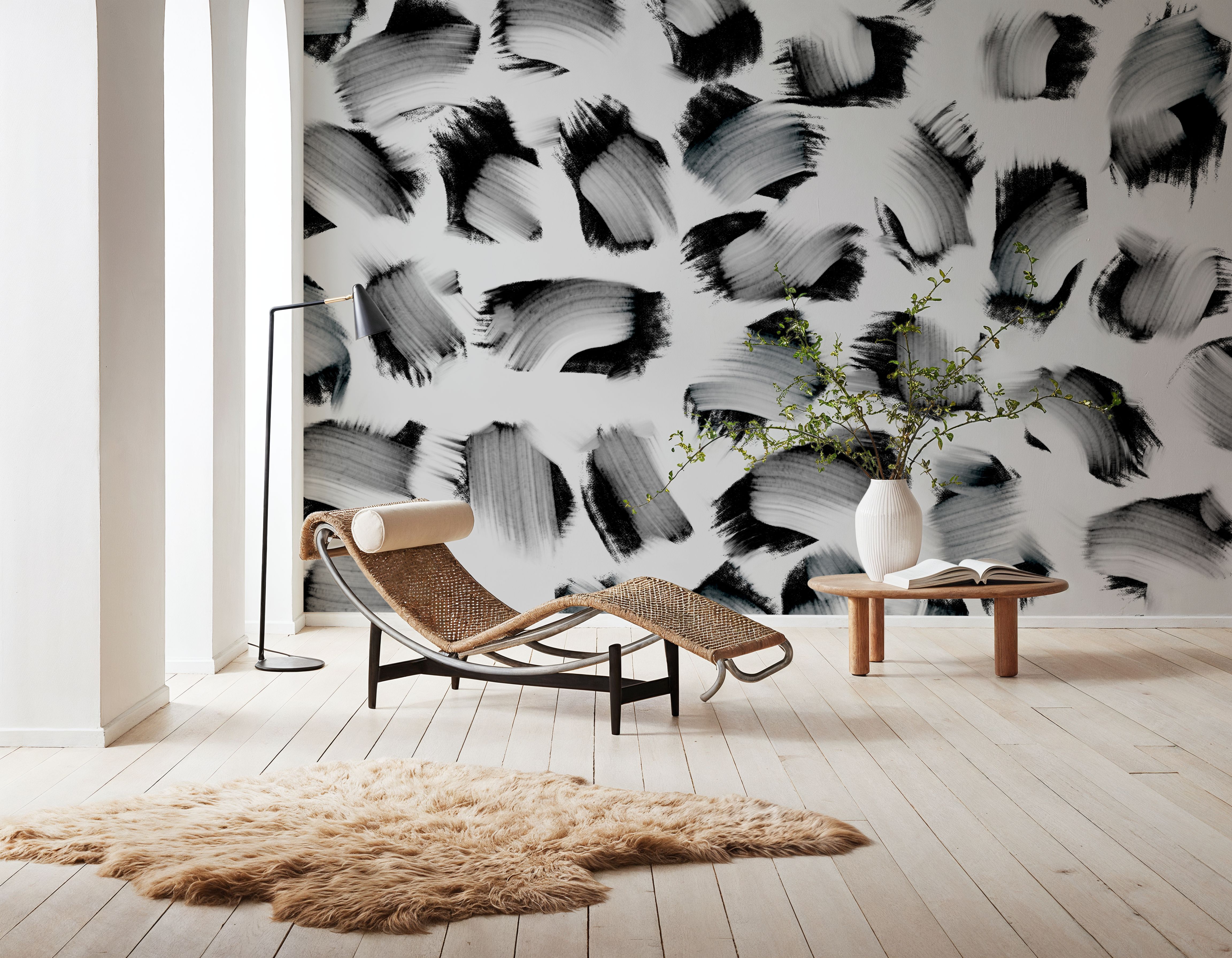 Black and White Strokes