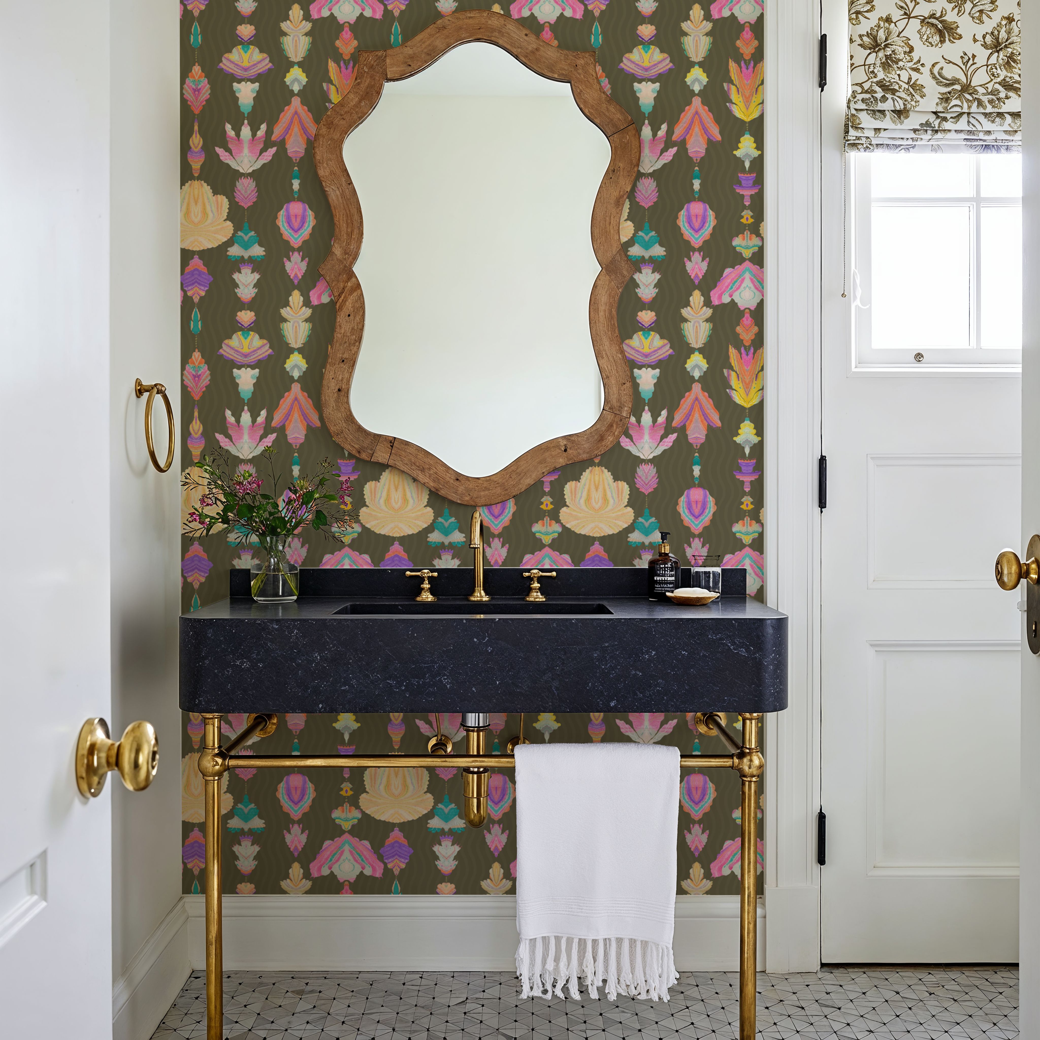 Marble Flowers, Khaki