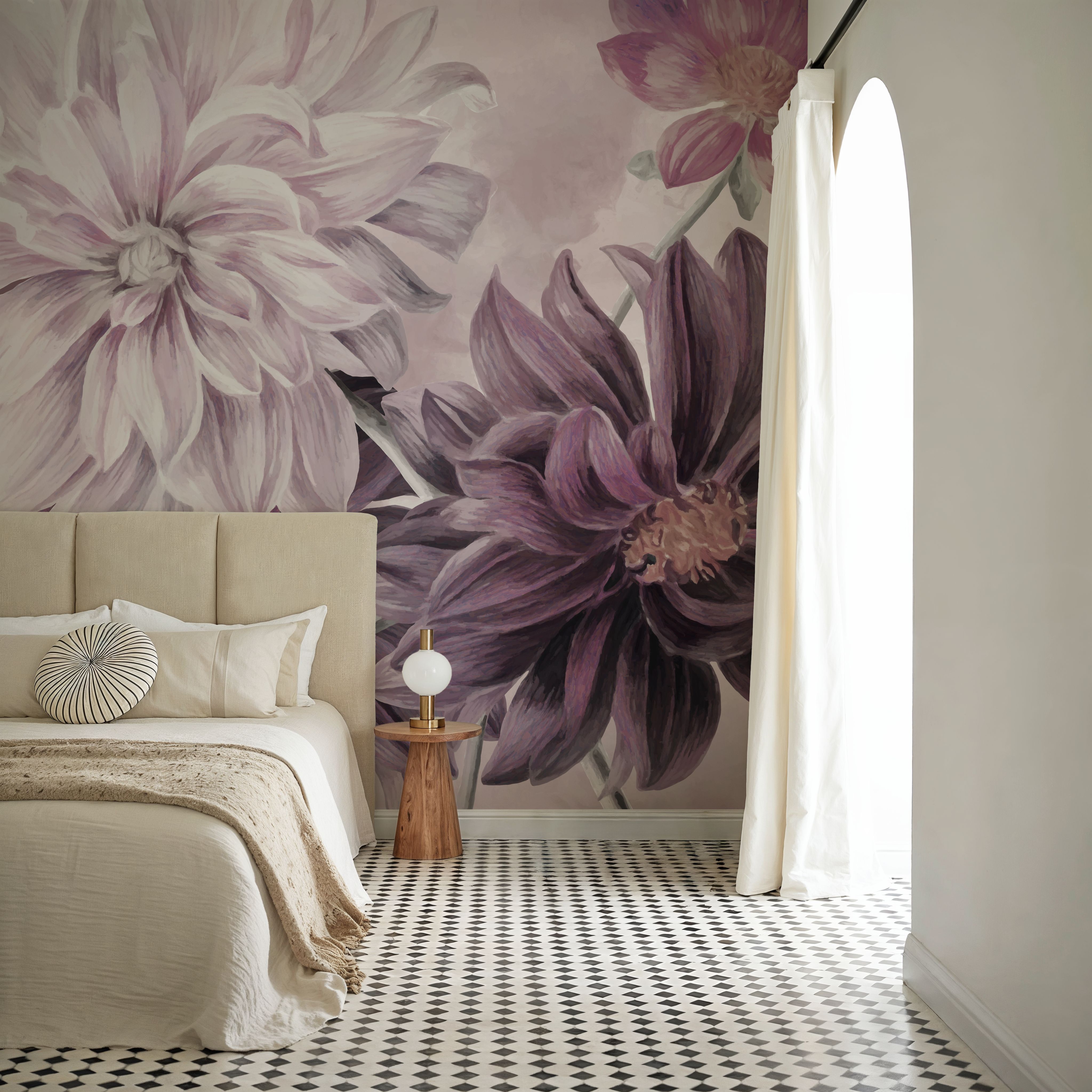 Focus on the Dahlia Red