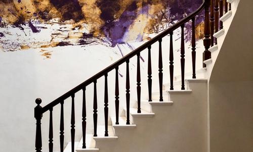 Kolkata (Calcutta) India Skyline Purple & Gold