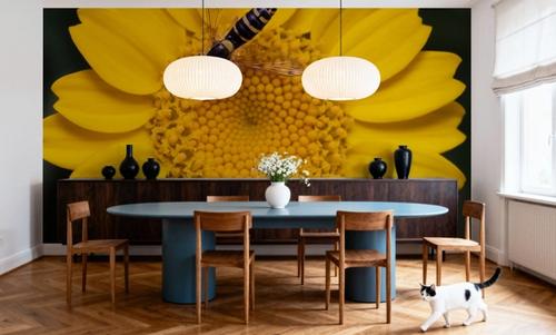 Yellow Attraction