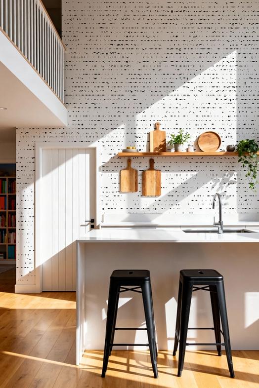 Vertical Distressed Dots