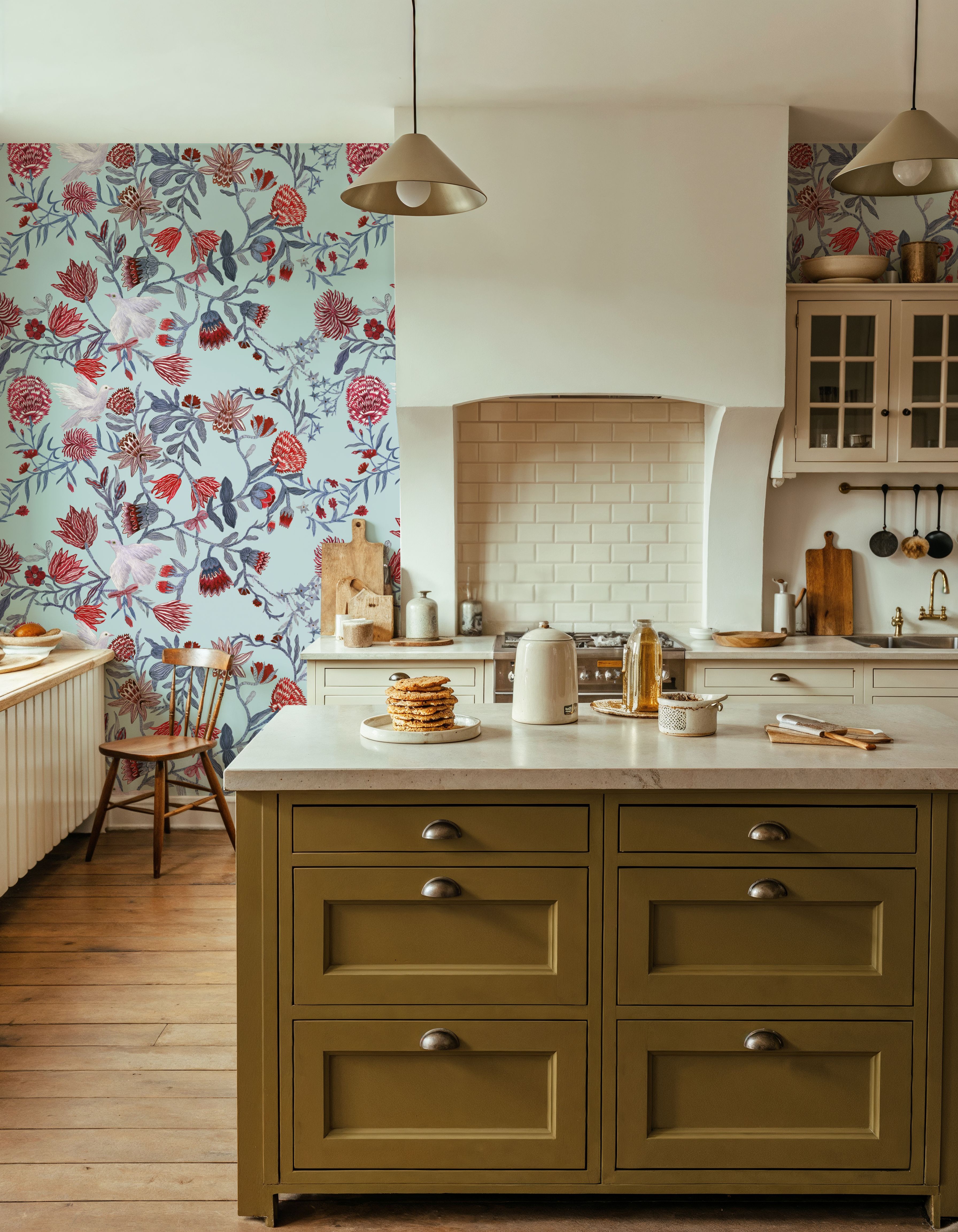 Miracle Blossoms and Birds, Red