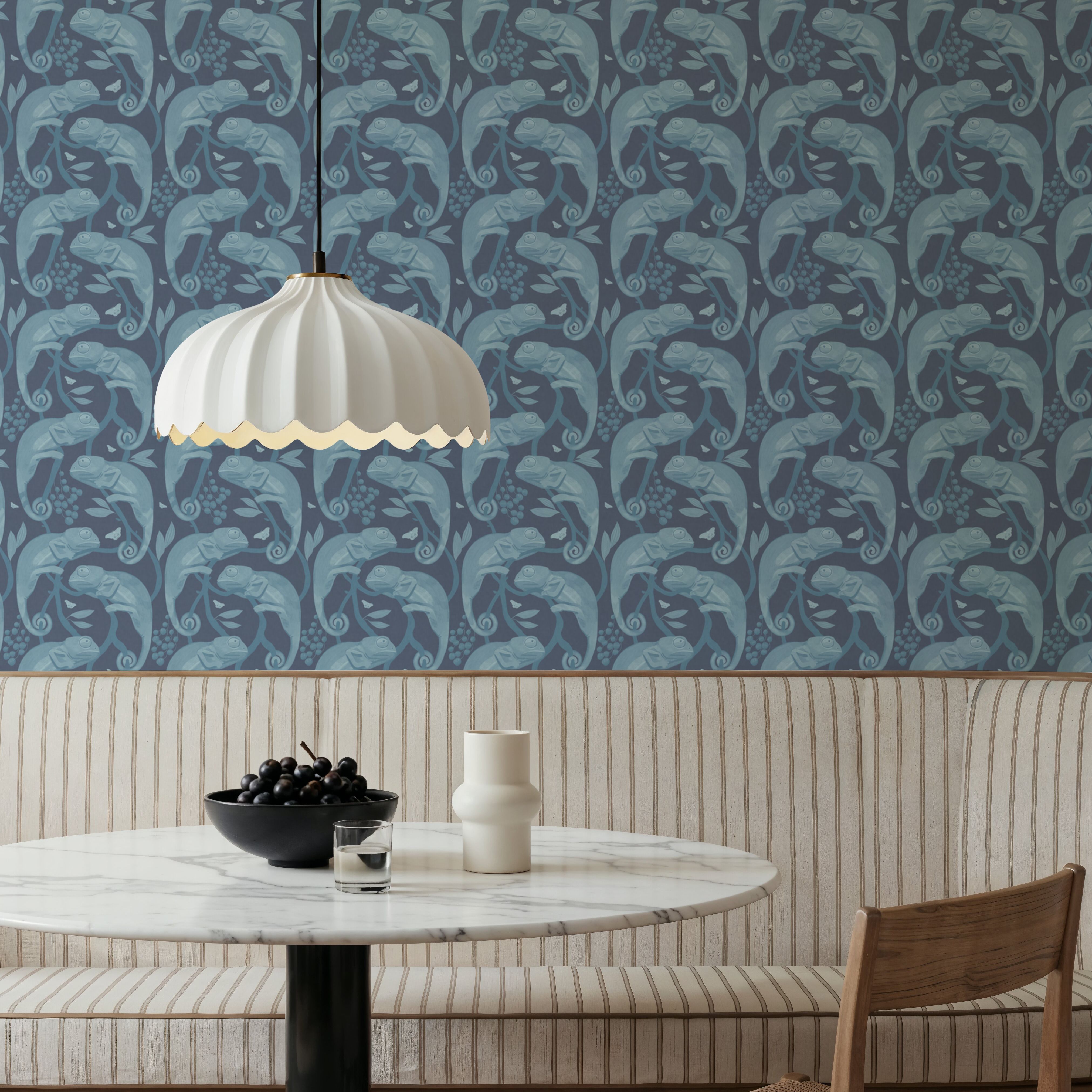 Chamelion Blue, Papier peint