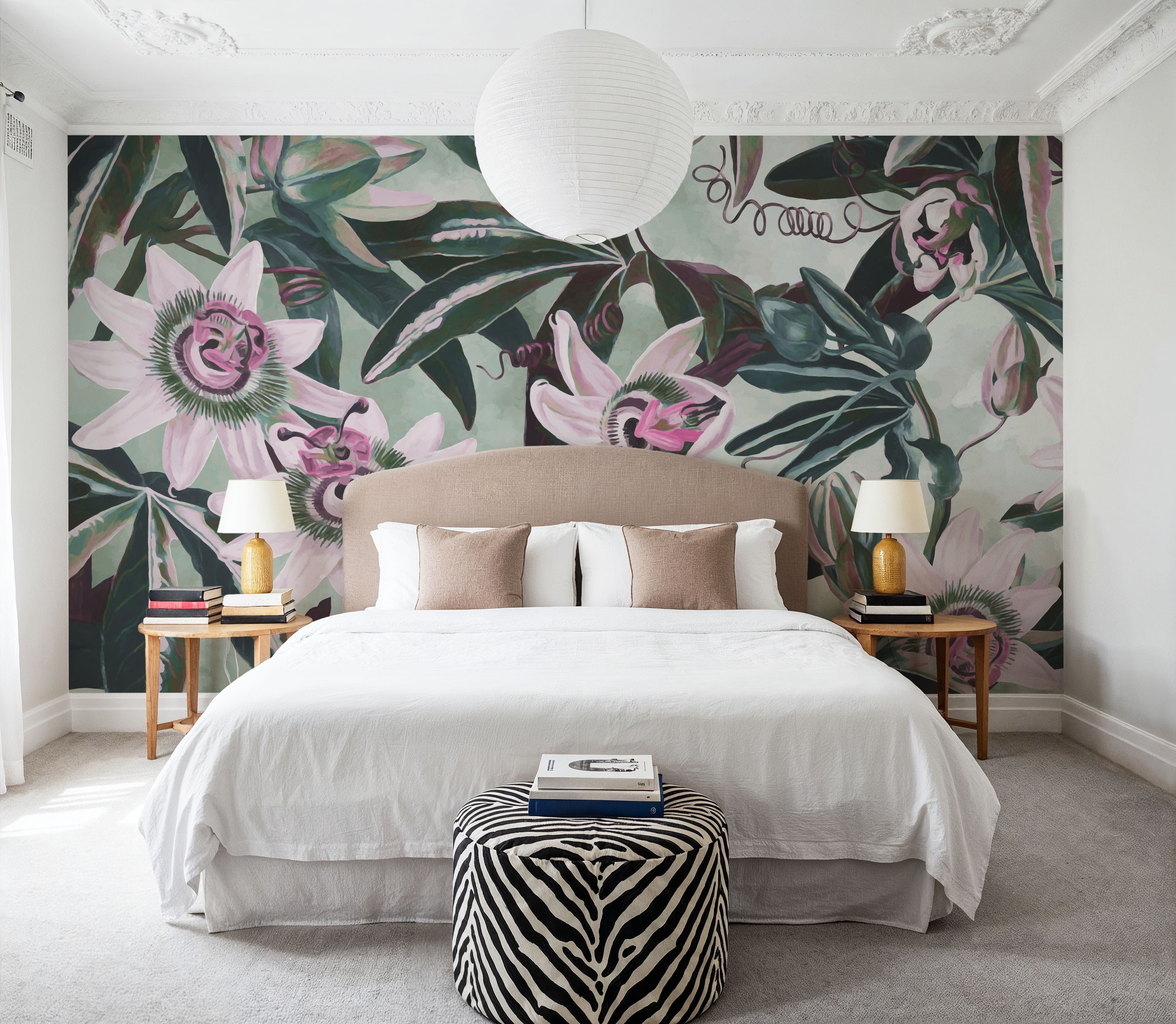 White Passiflora Bright Green