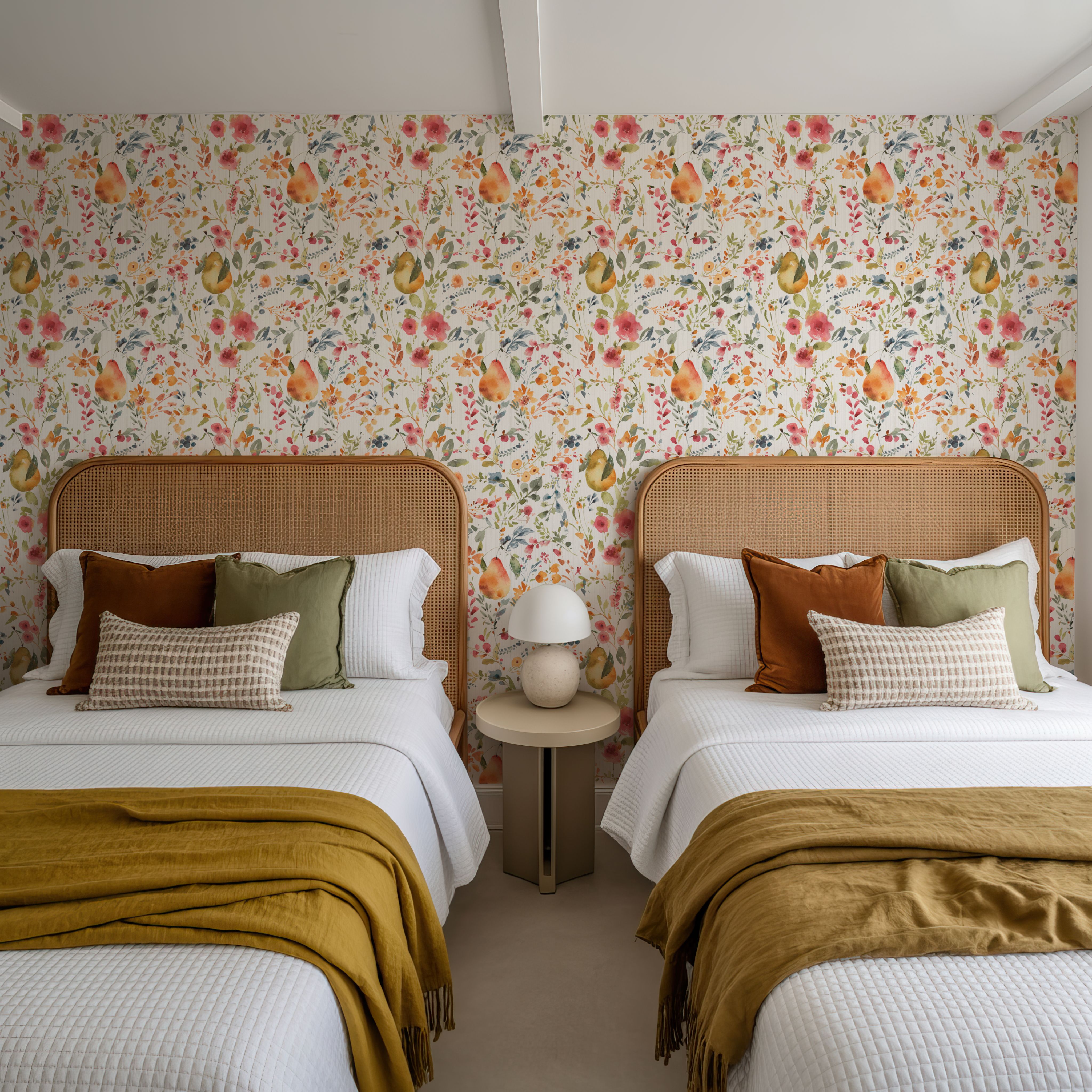 Time to Share Flowers and Pears White