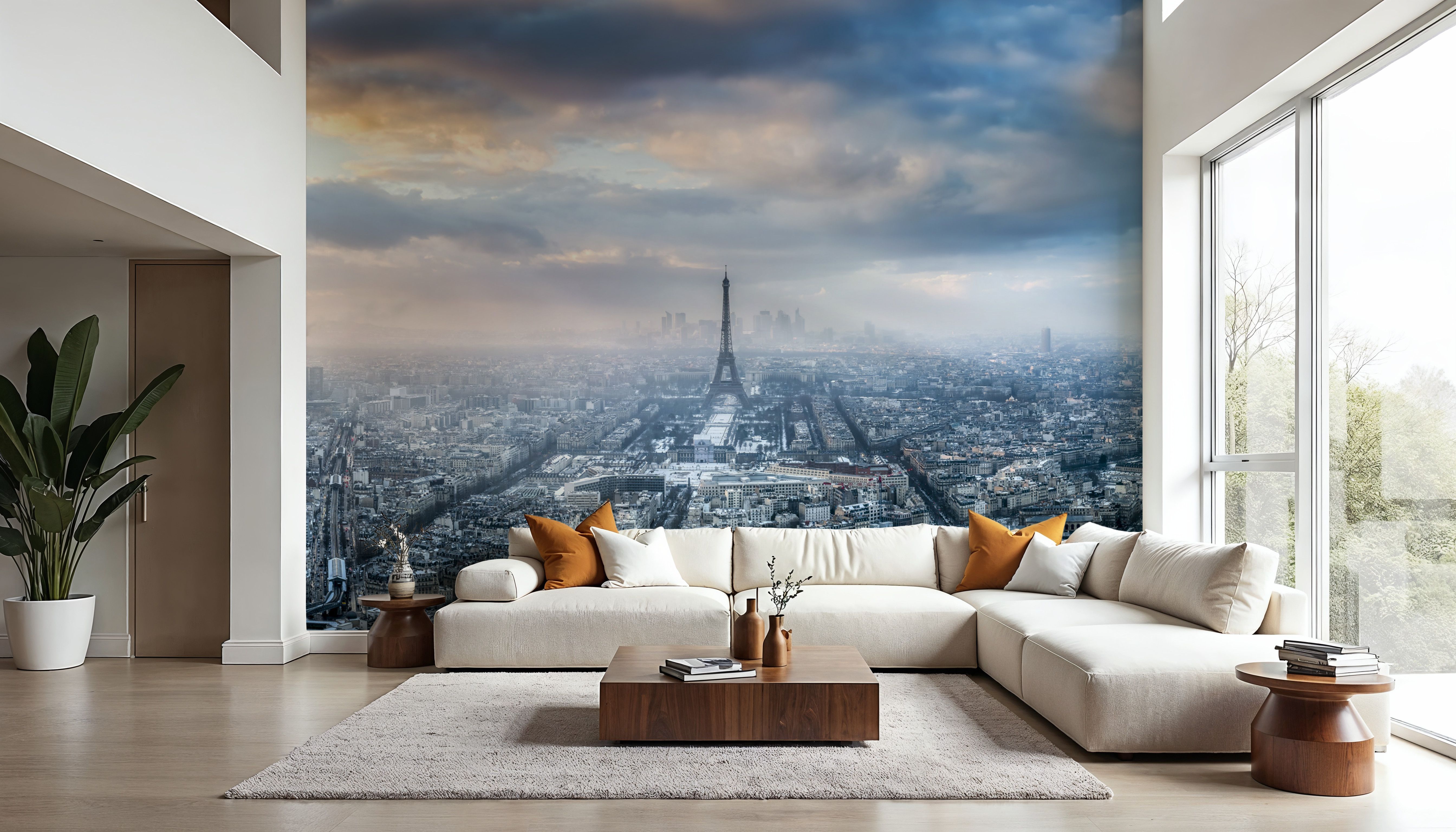 Paris Showing Off