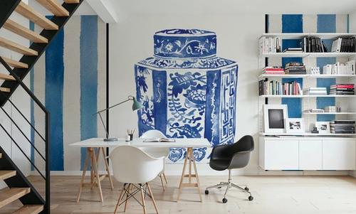 Chinoiserie Vase I Stripes
