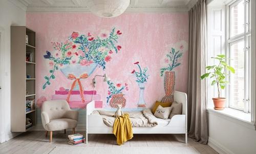Flower Vases and Books Pink