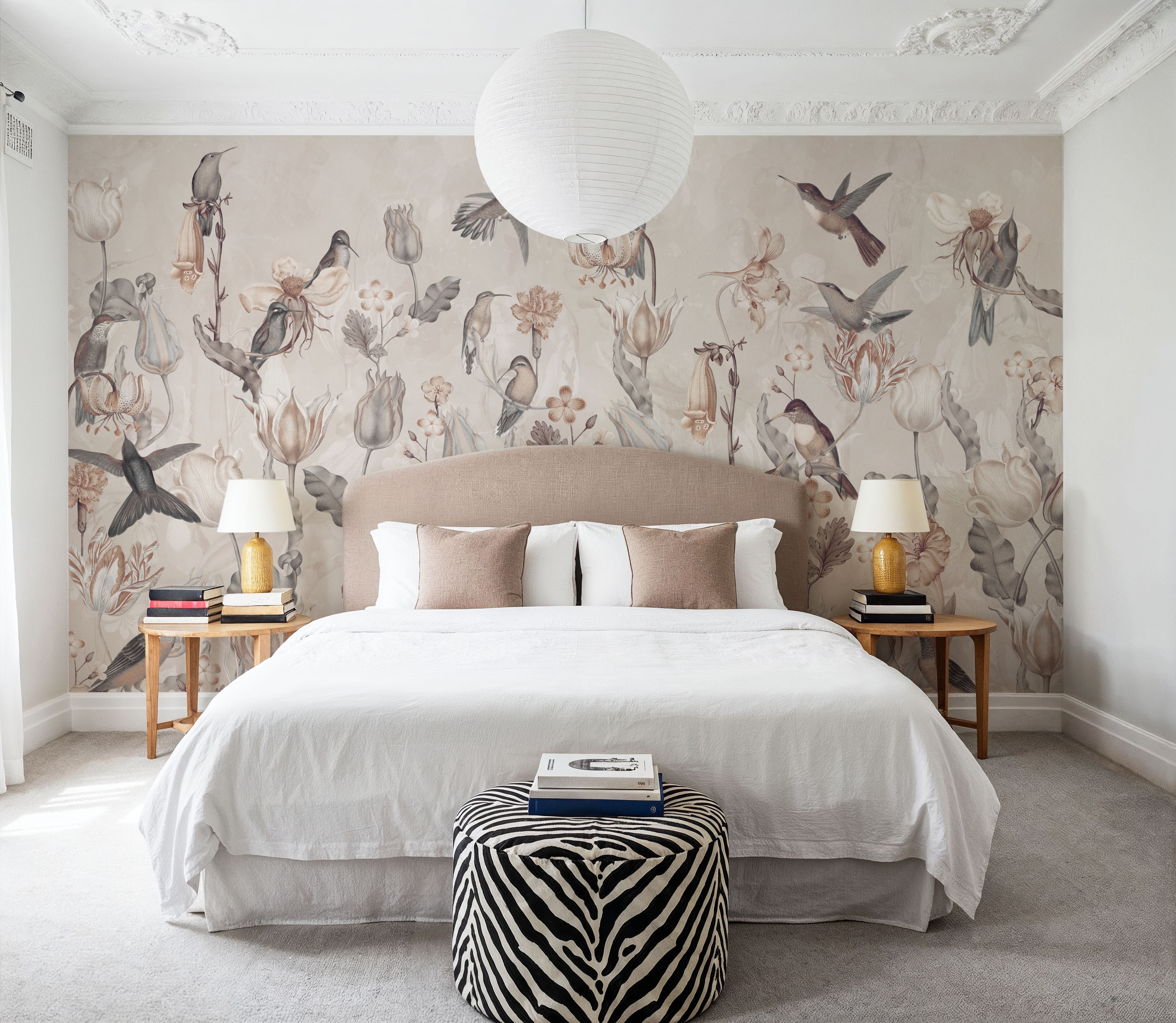 Tulips & Birds, Sand