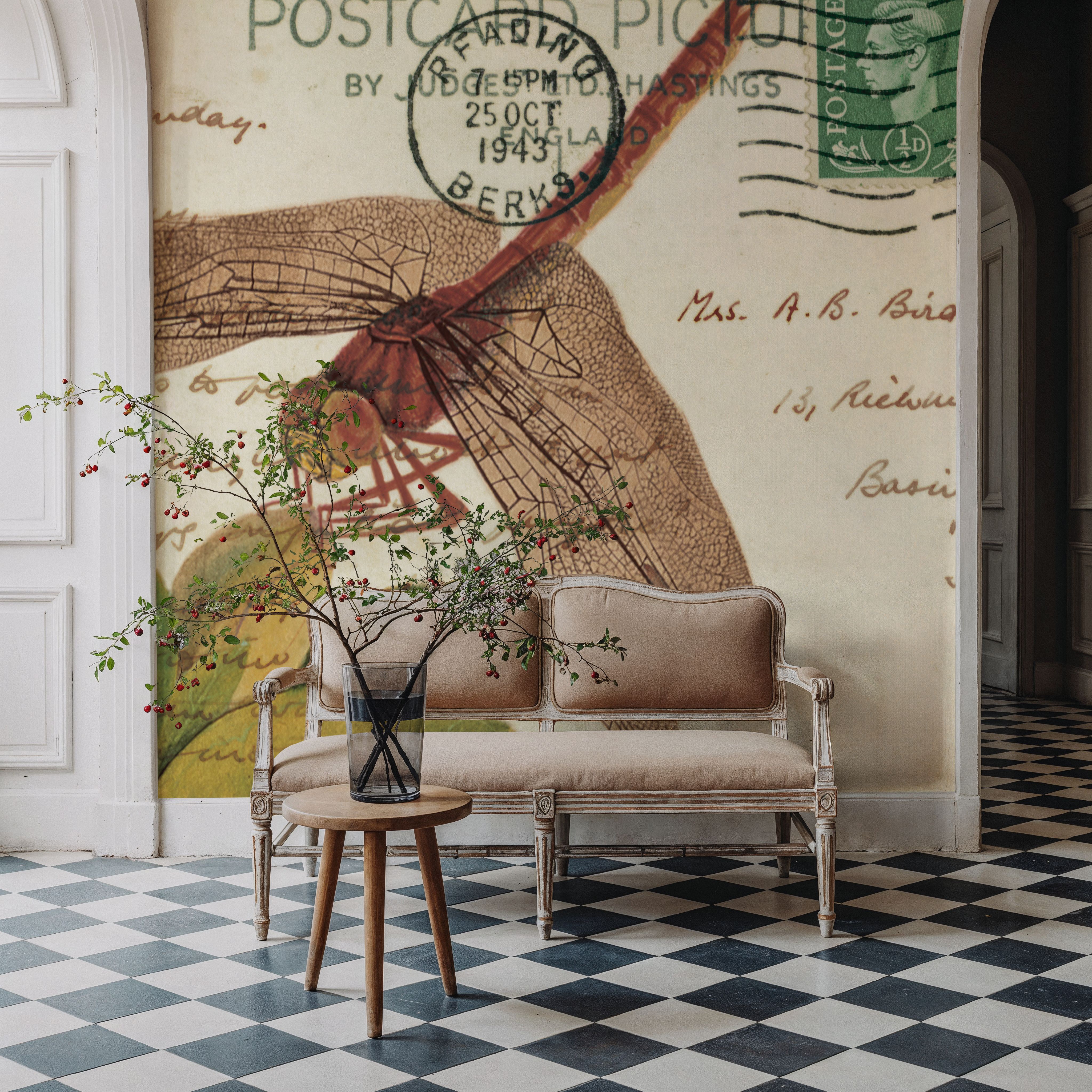 Dragonfly Postcard II Cream