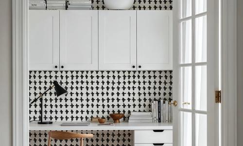 Doodle Crosses White
