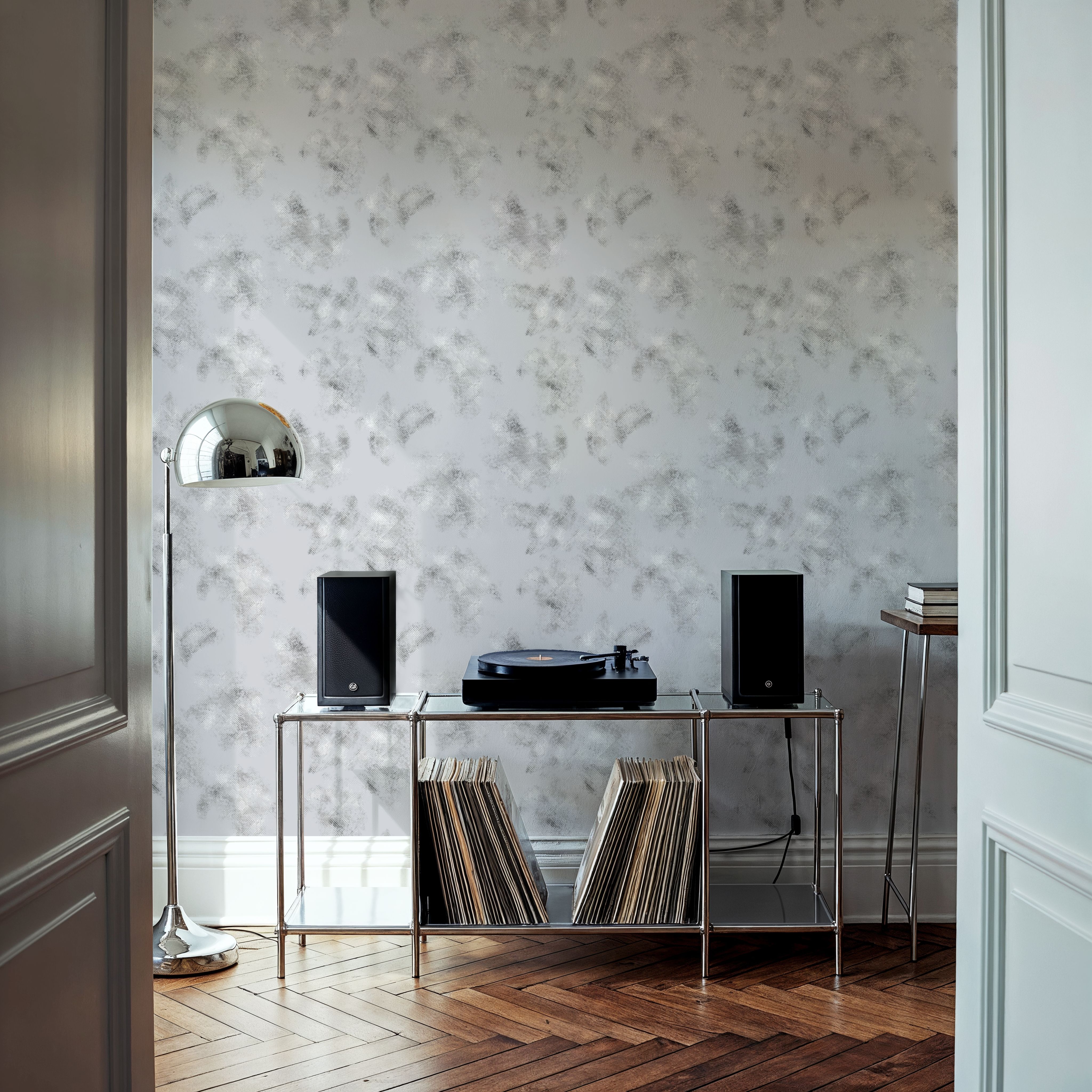 Silver Clouds, Wallpaper