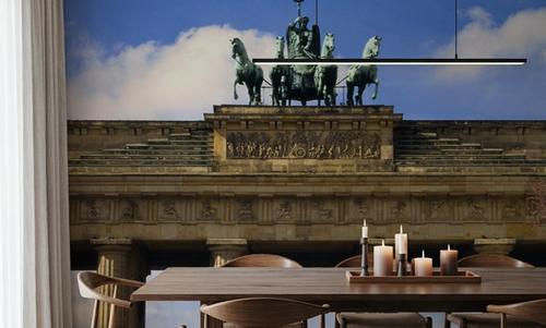 Neoclassical Quadriga