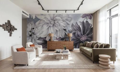 Focus on the Dahlia Gray