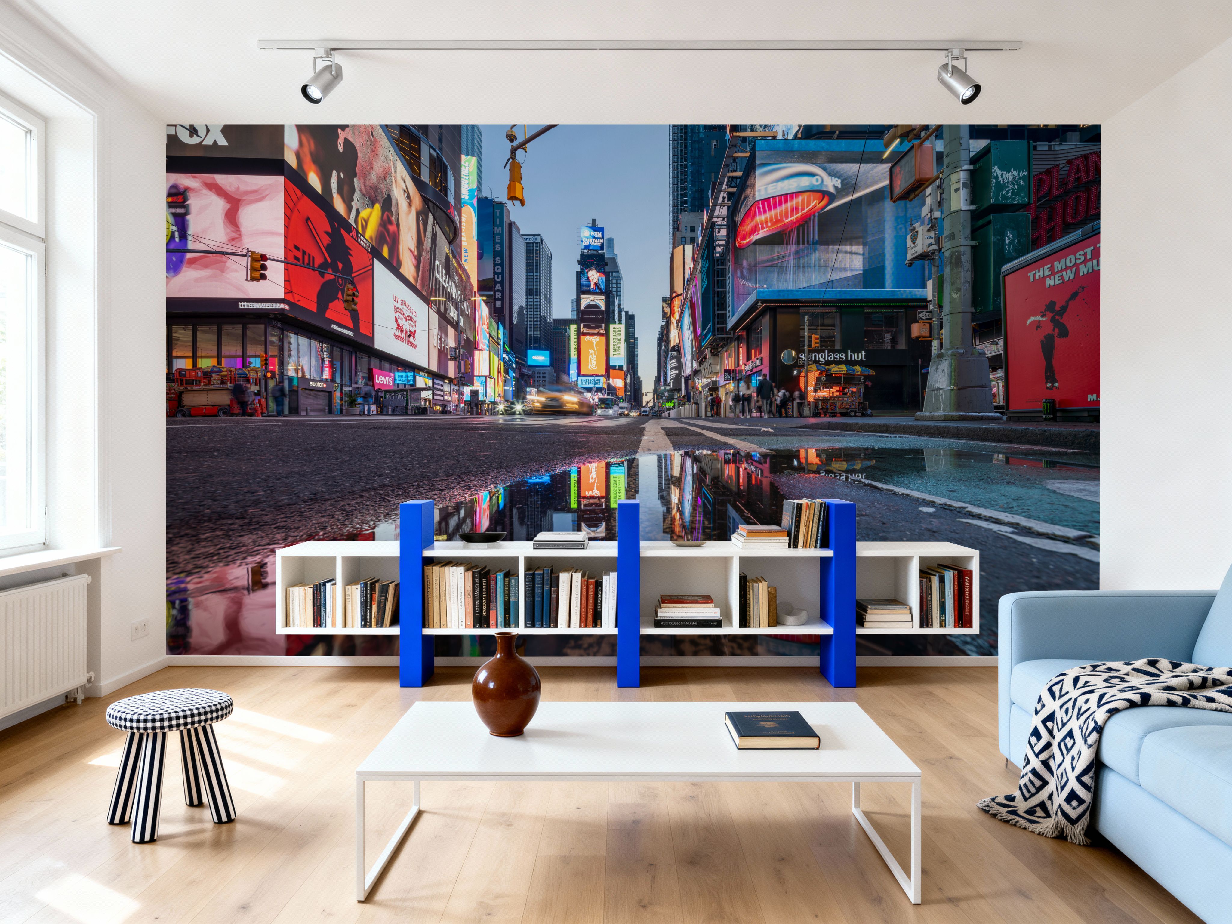 Reflecting on Times Square