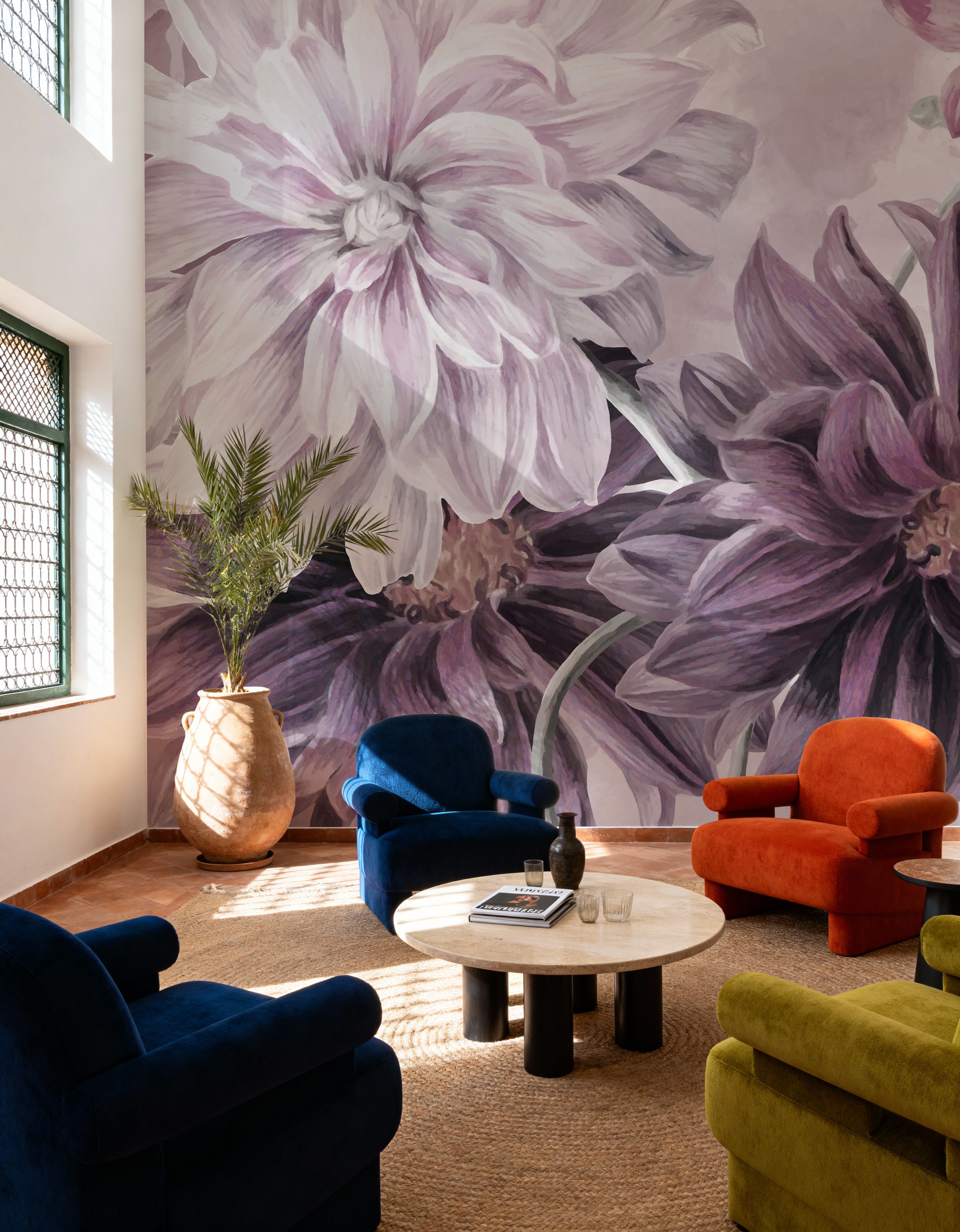 Focus on the Dahlia Red