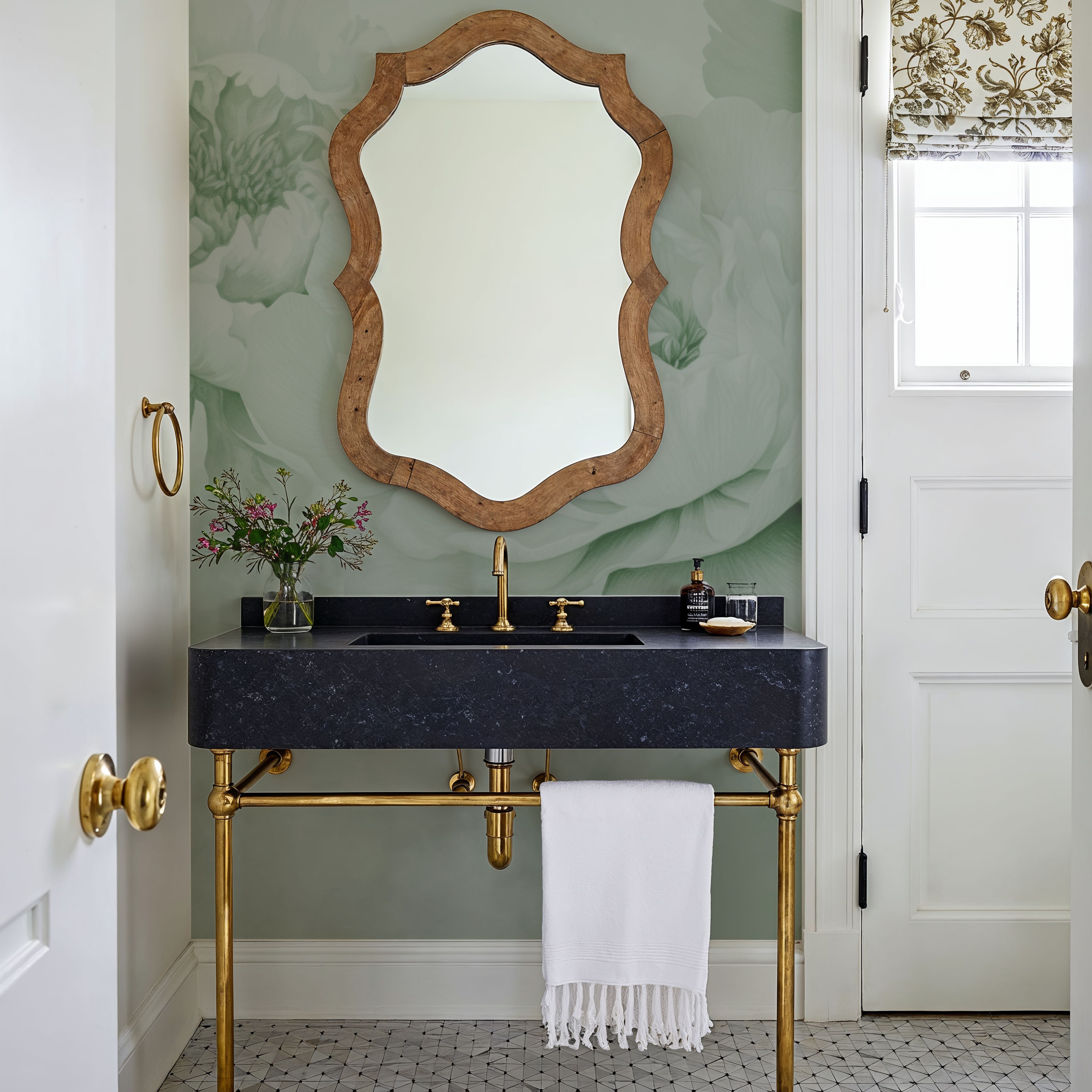 Transcendent Peony, Pistachio