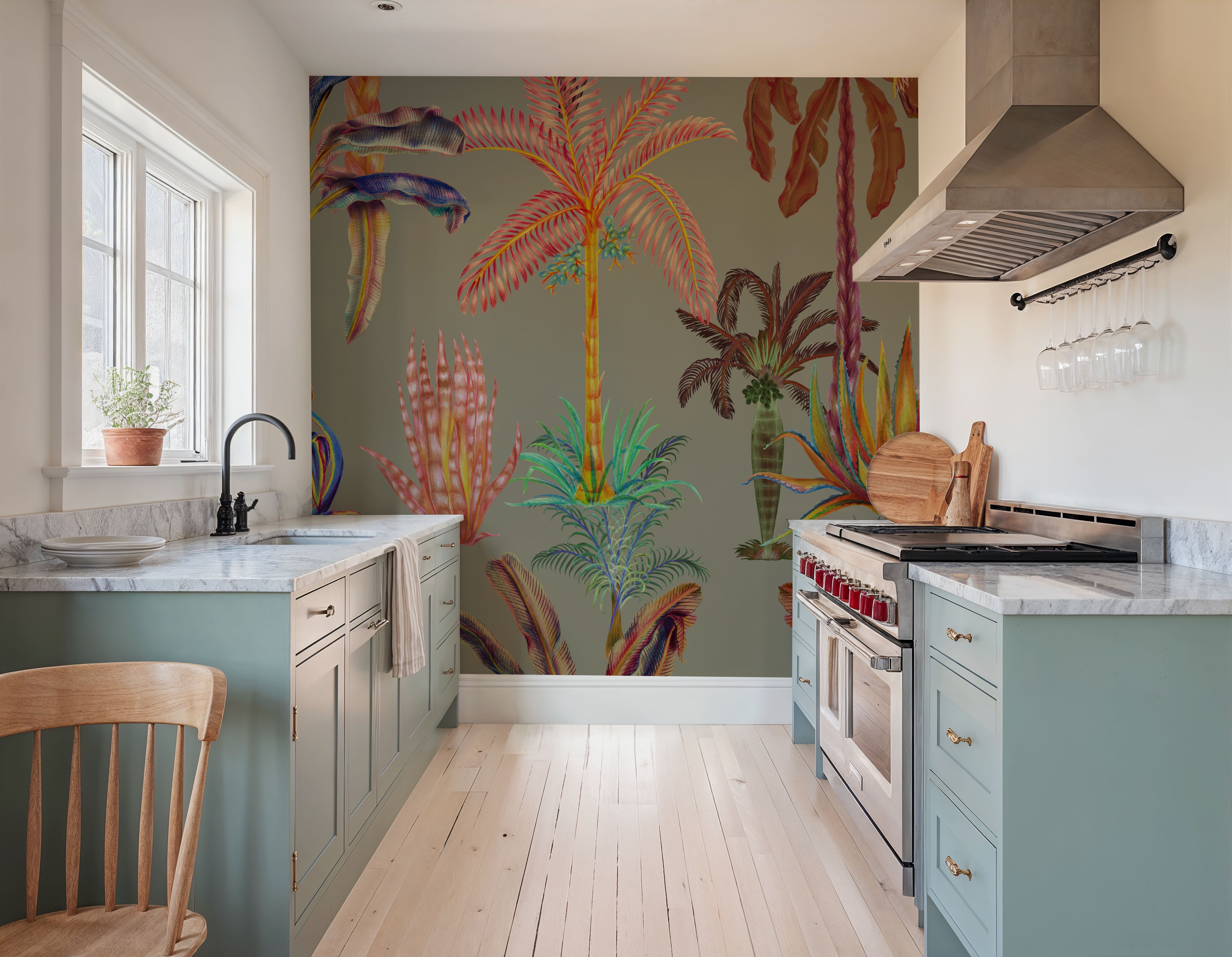 Statement Palms, Laurel