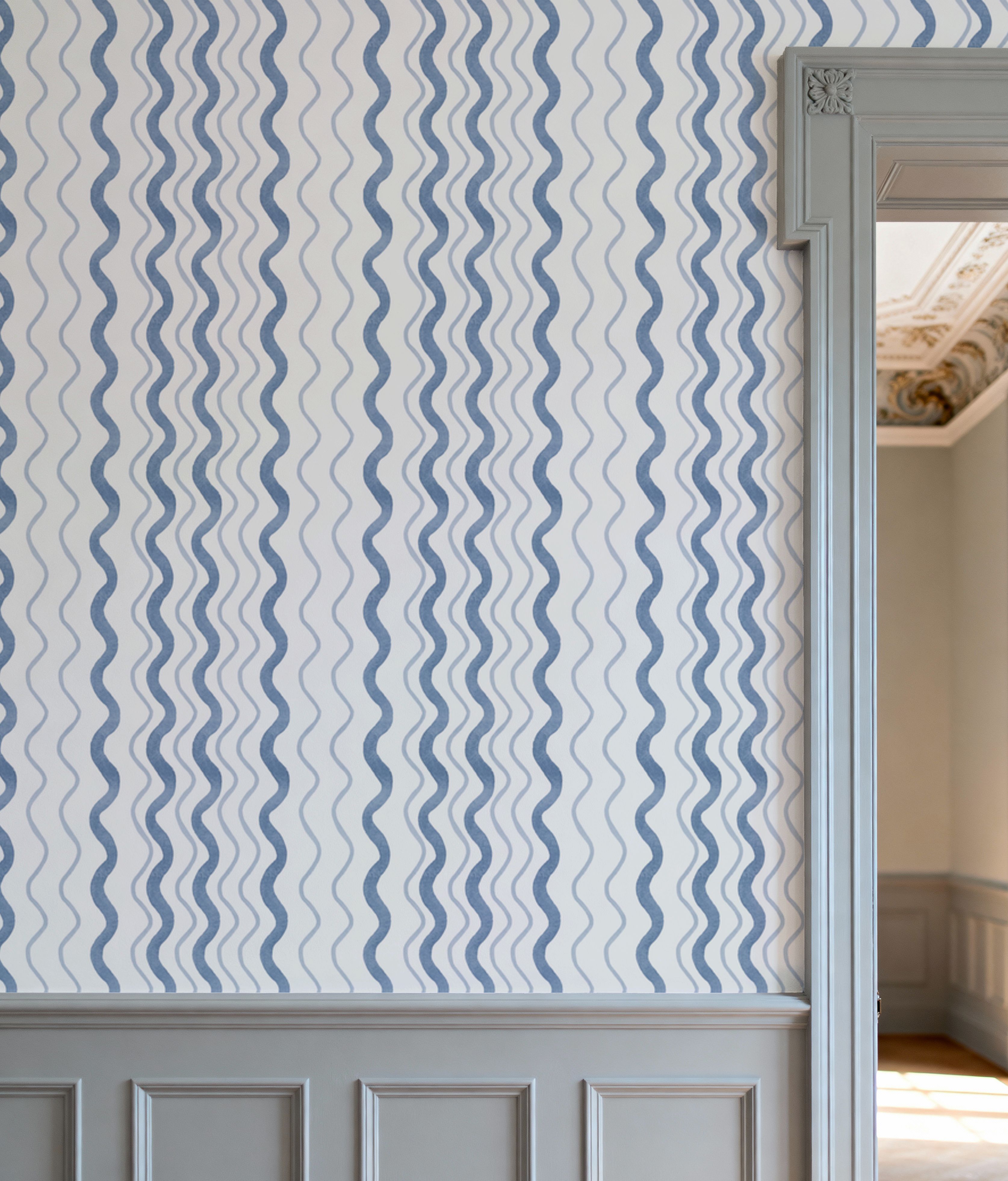 Wavy Stripes, Blue