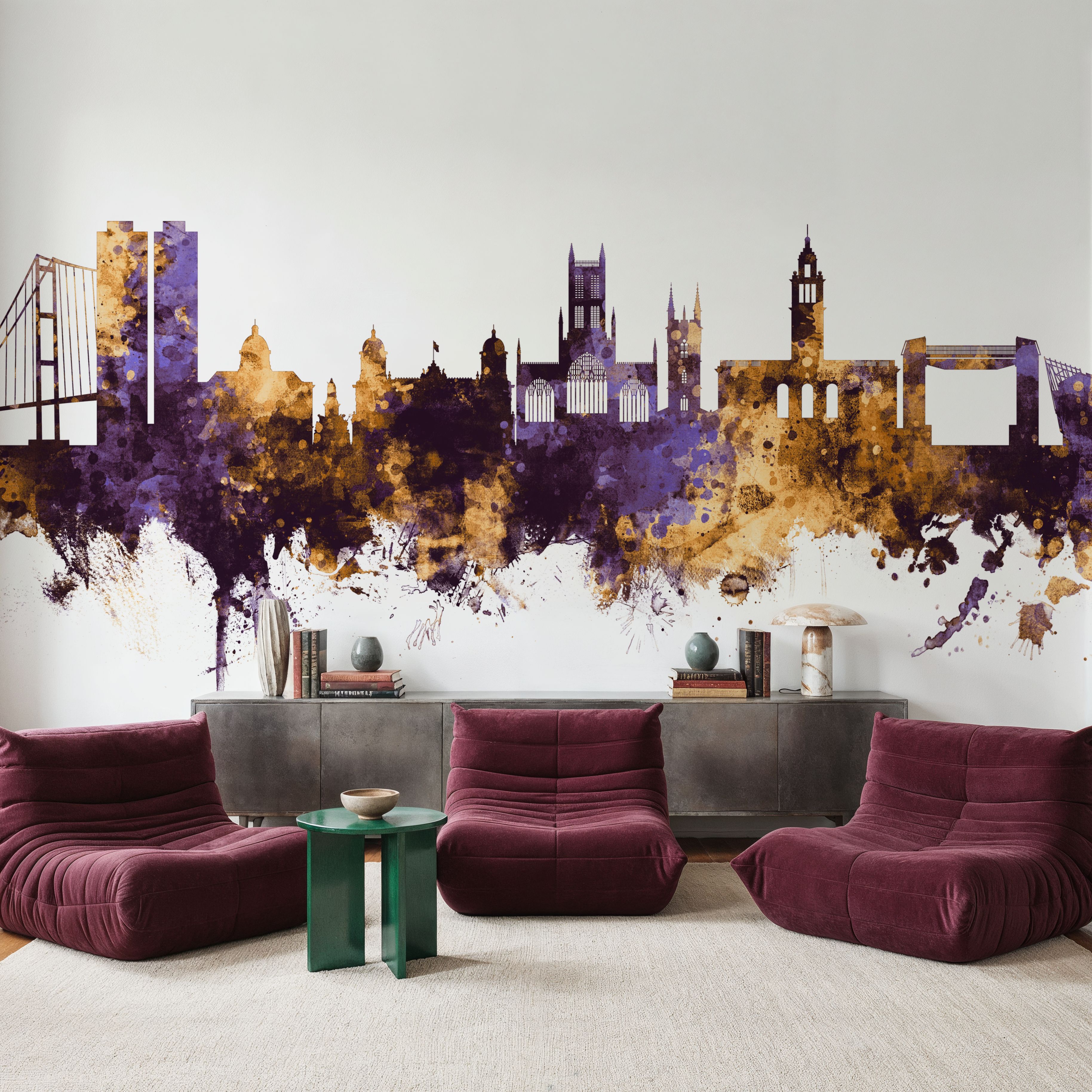 Kingston upon Hull England Skyline Purple & Gold