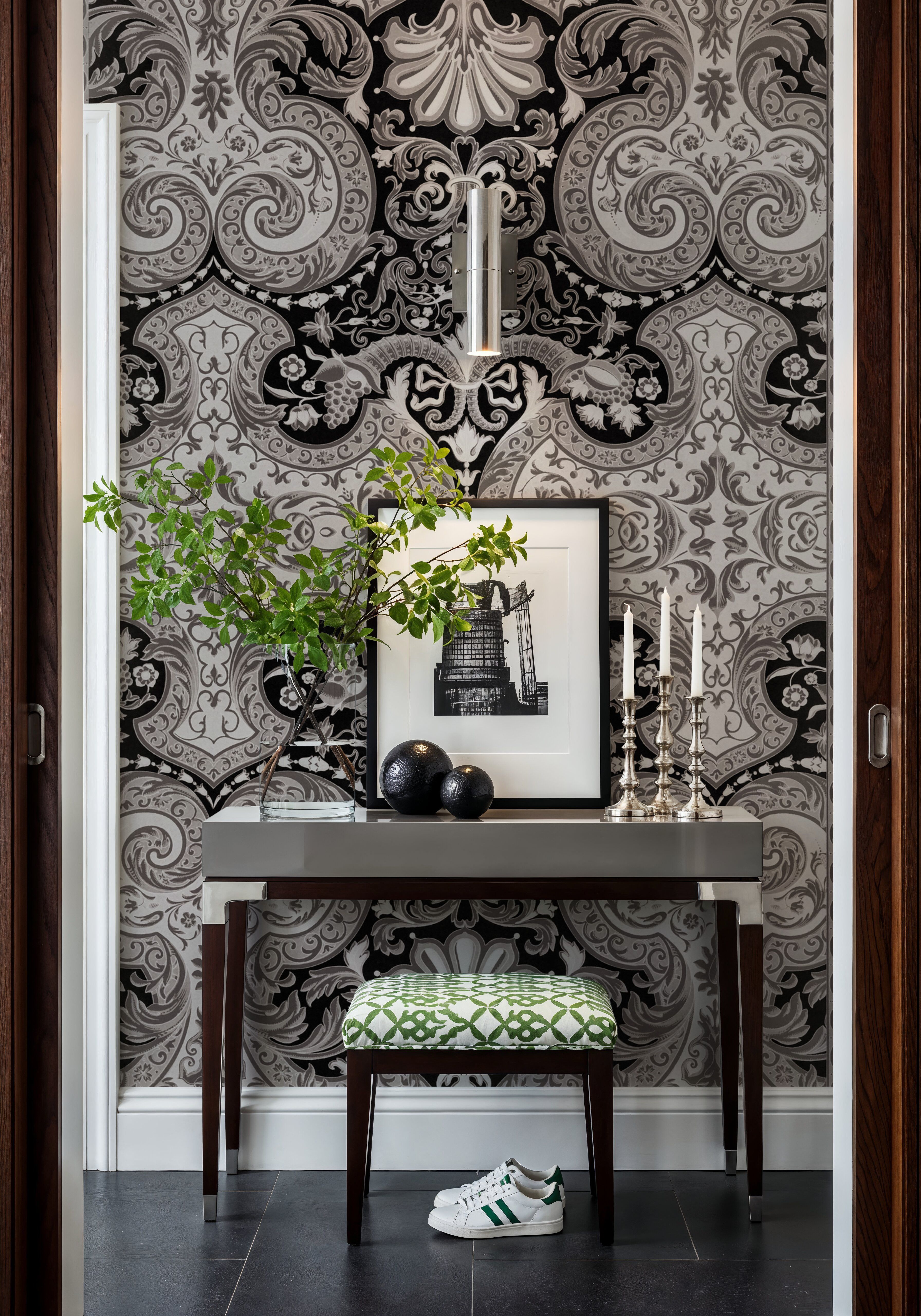 Golden Versailles, Pewter