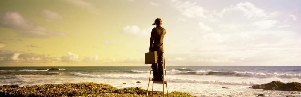 Golden Horizon Seeker