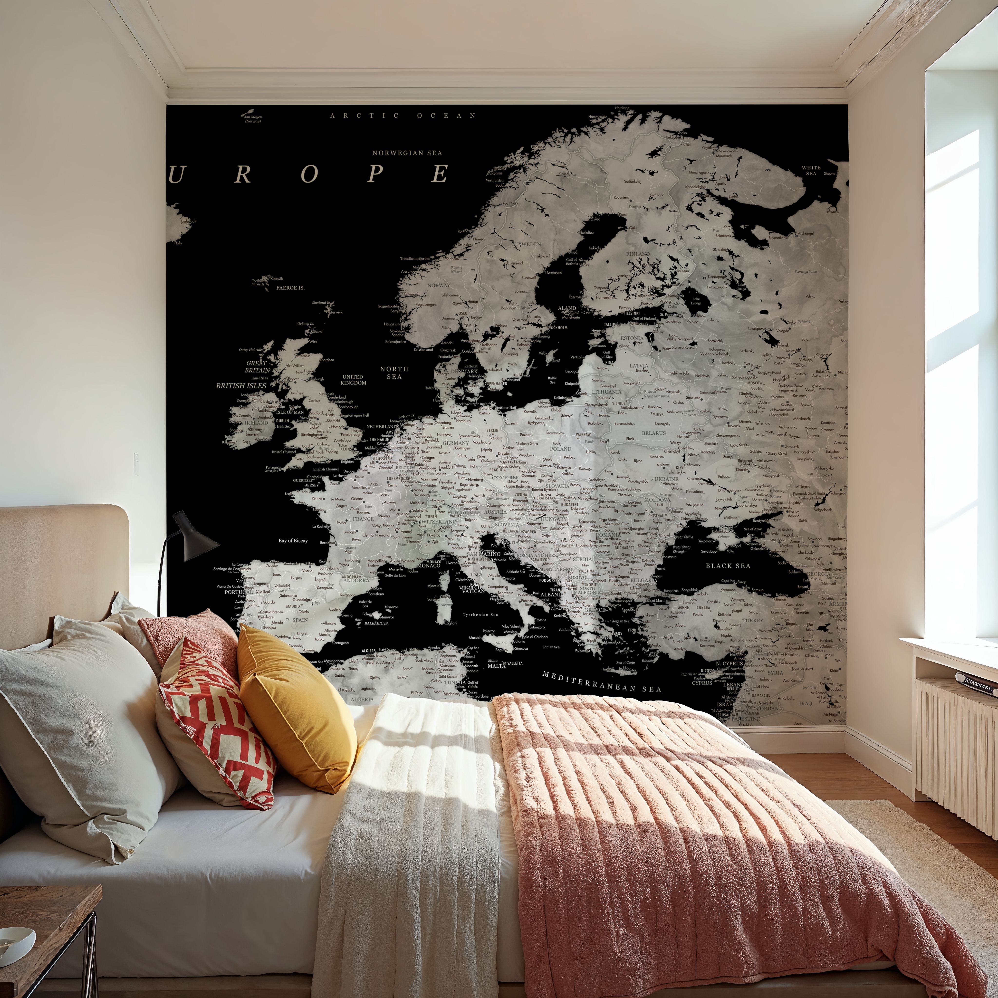 Europe Map Detailed - Eban