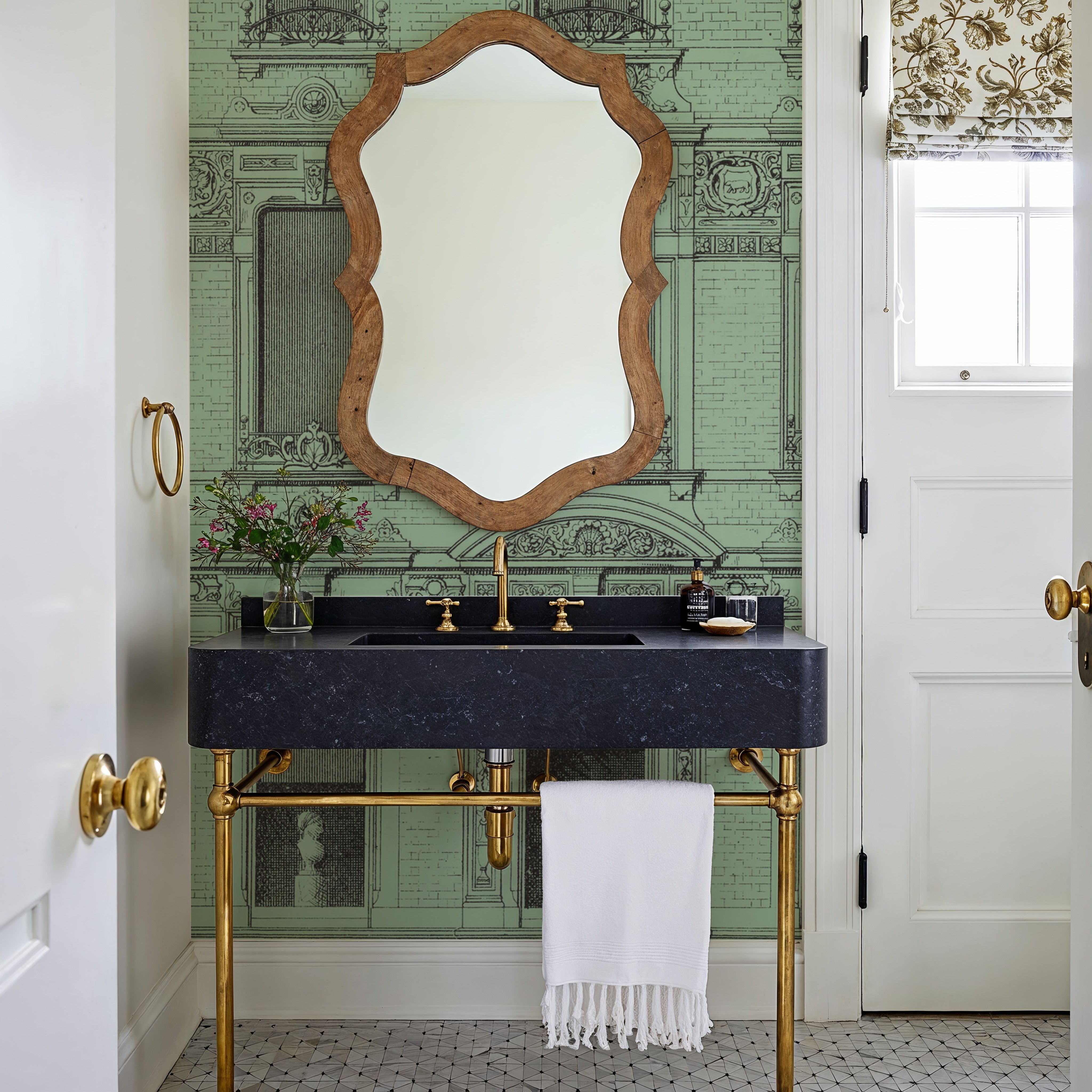 Vintage Facade, Green