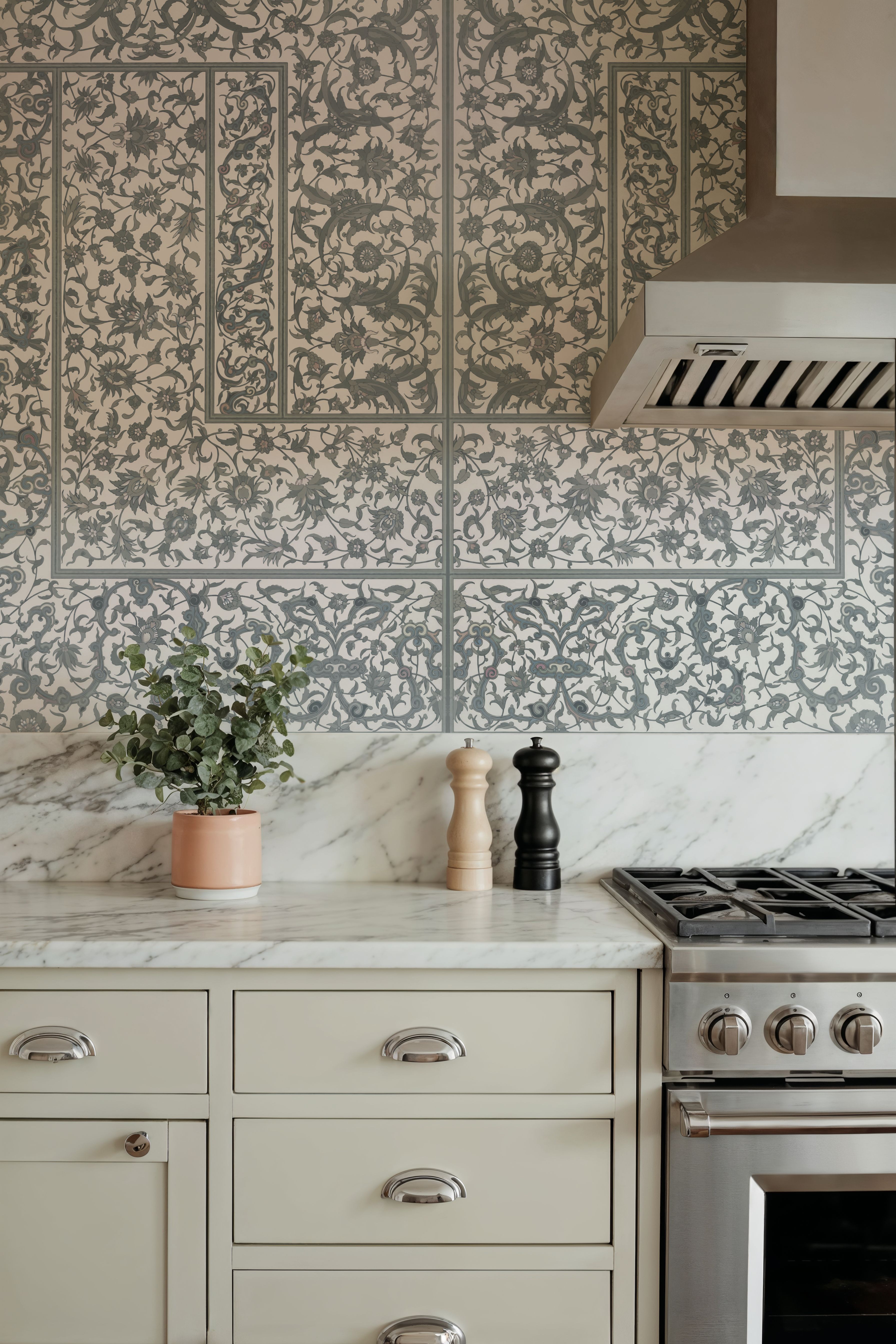 Indo Persian Mood, Stone