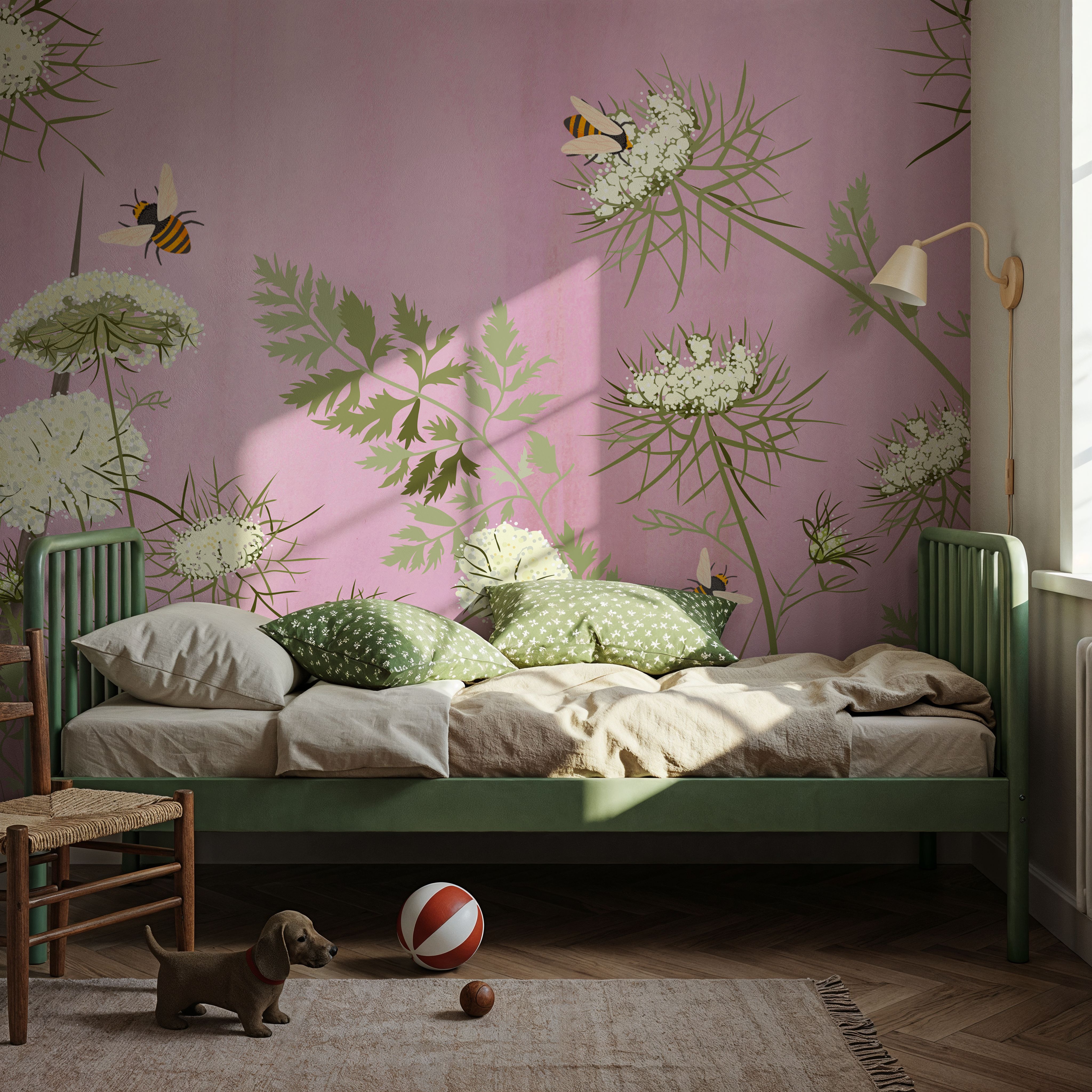 Queen Annes, Strawberry