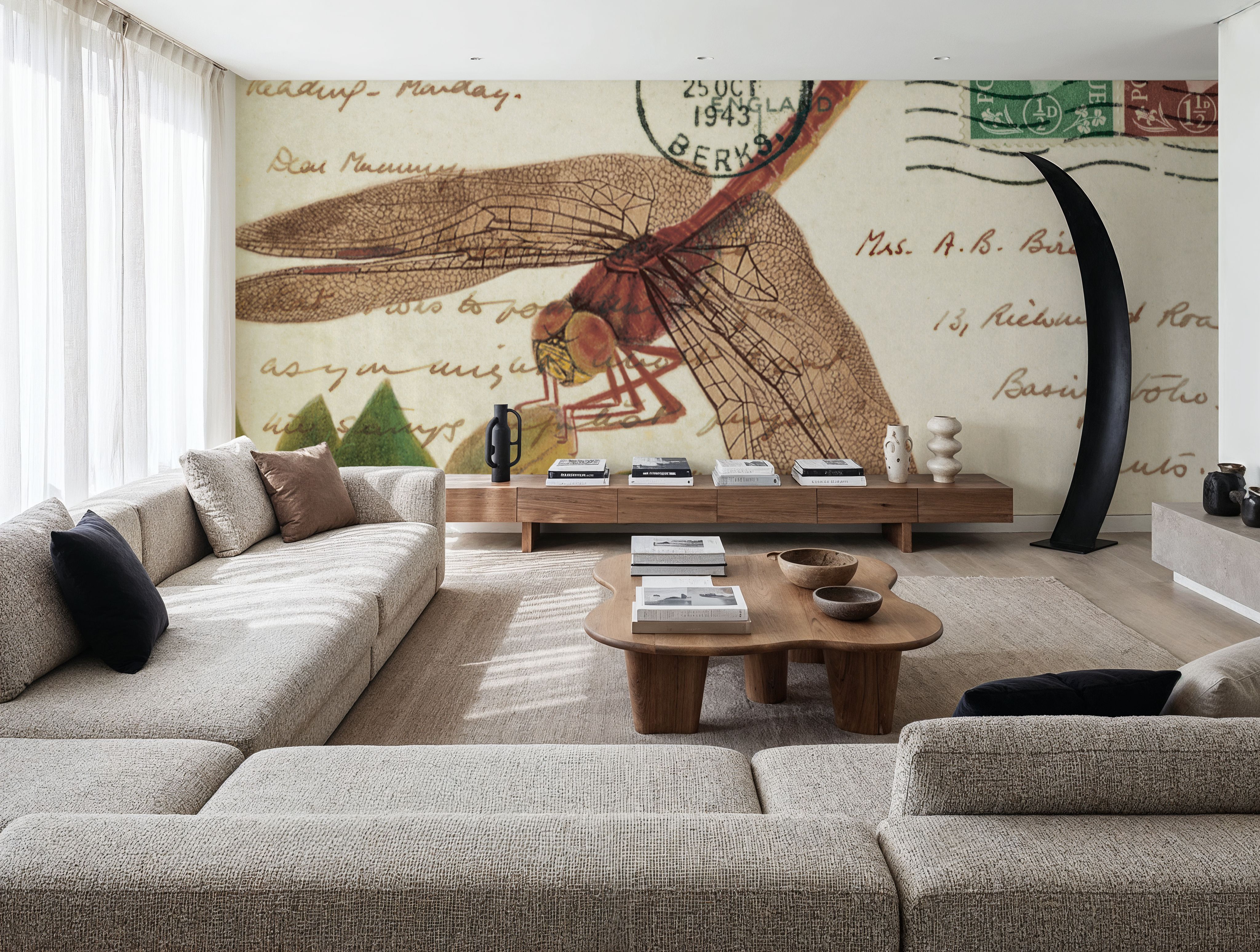 Dragonfly Postcard II Cream