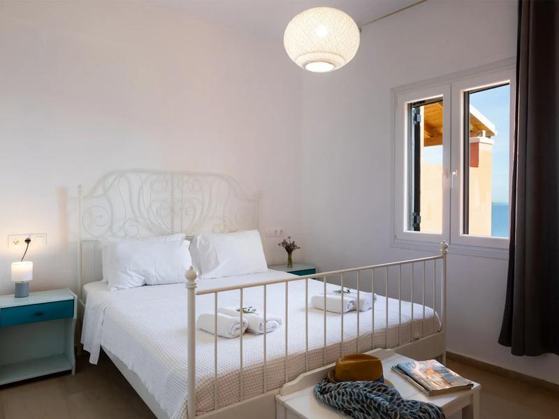 Apartment with Sea View — image 3