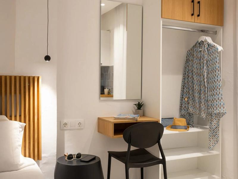 Premium Redesigned Studio with Sea view — image 9