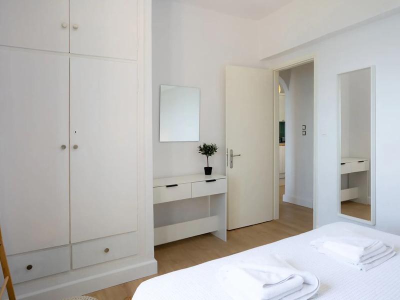 Deluxe Suite with Sea view — image 11