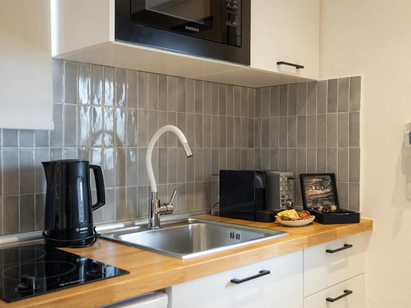 Premium Redesigned Studio with Sea view — image 6