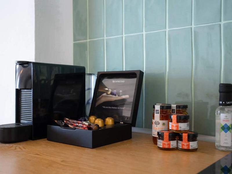 Deluxe Suite with Sea view — image 1