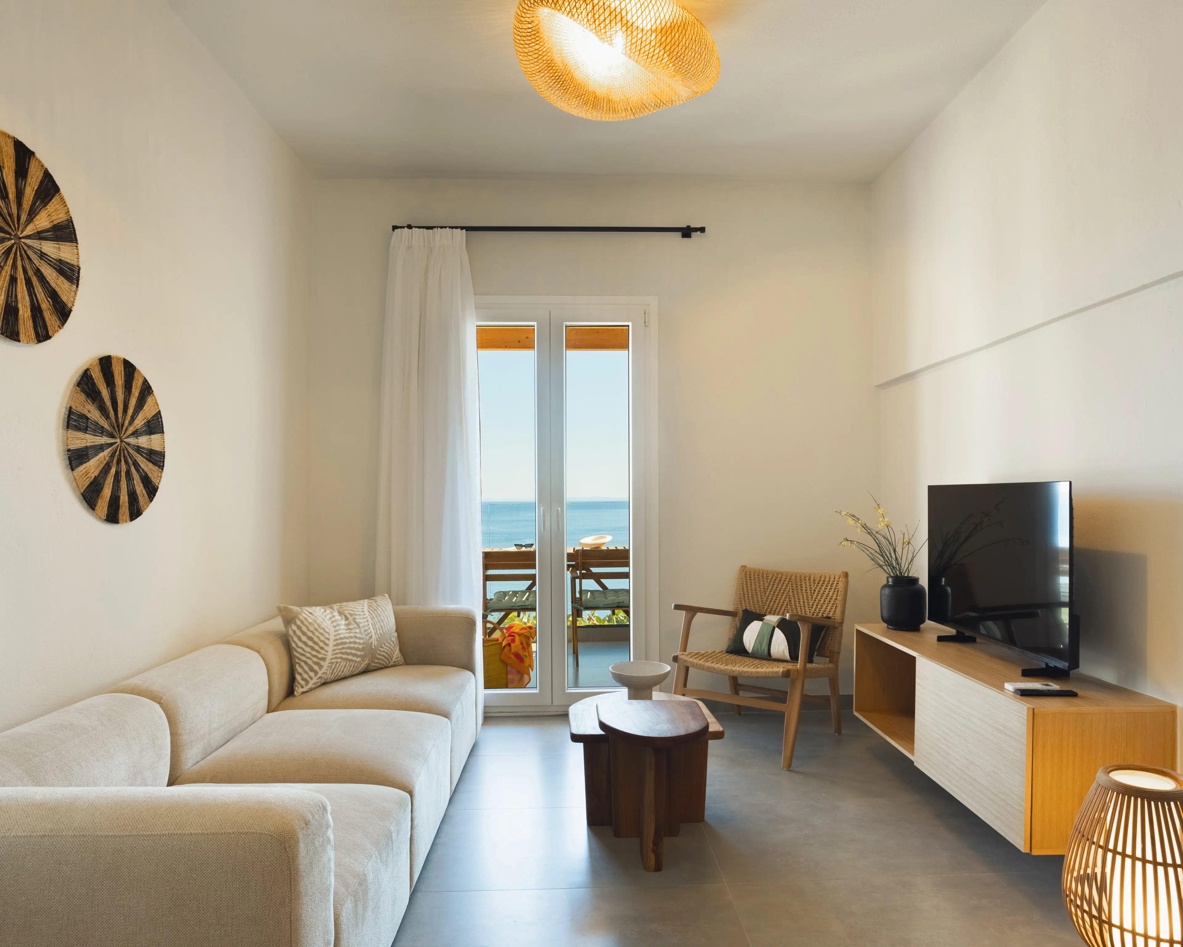 Rooms & Suites