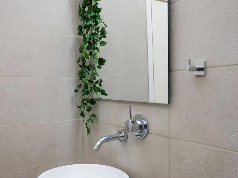 Deluxe Suite with Sea view — image 16