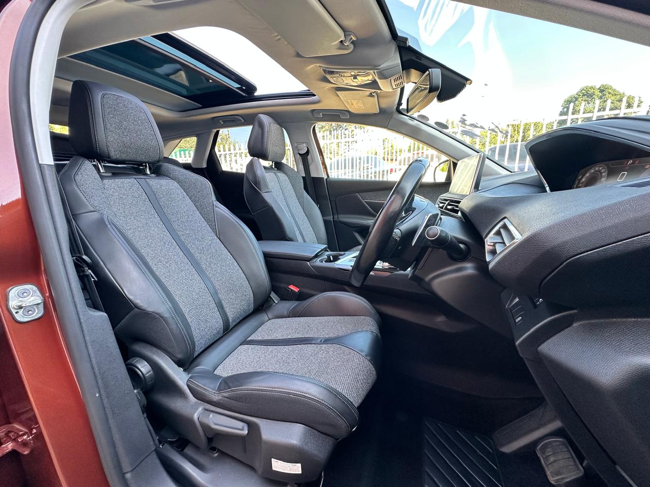 2018 Peugeot 3008  thumbnail 6