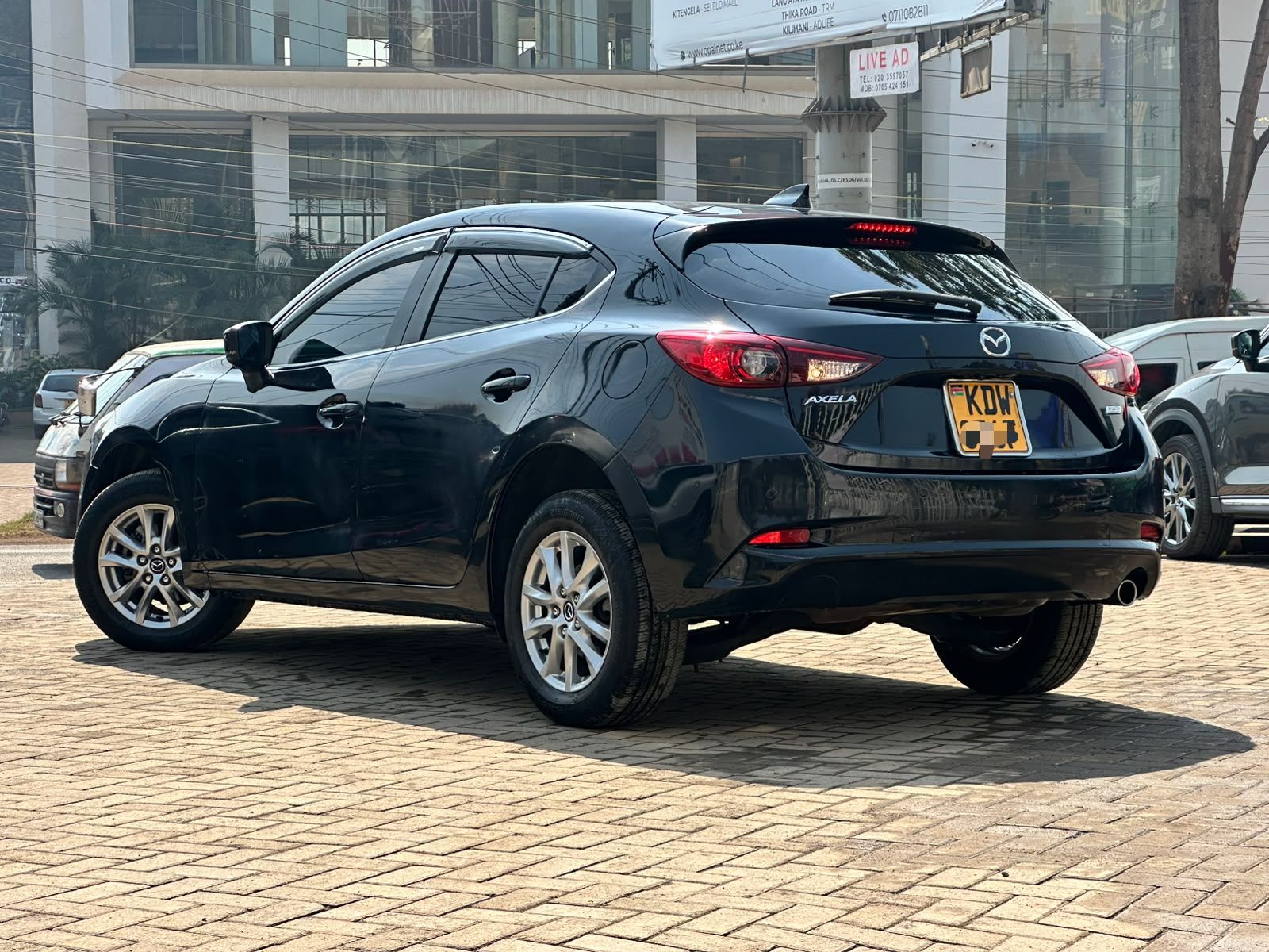 2018 mazda axela thumbnail 6