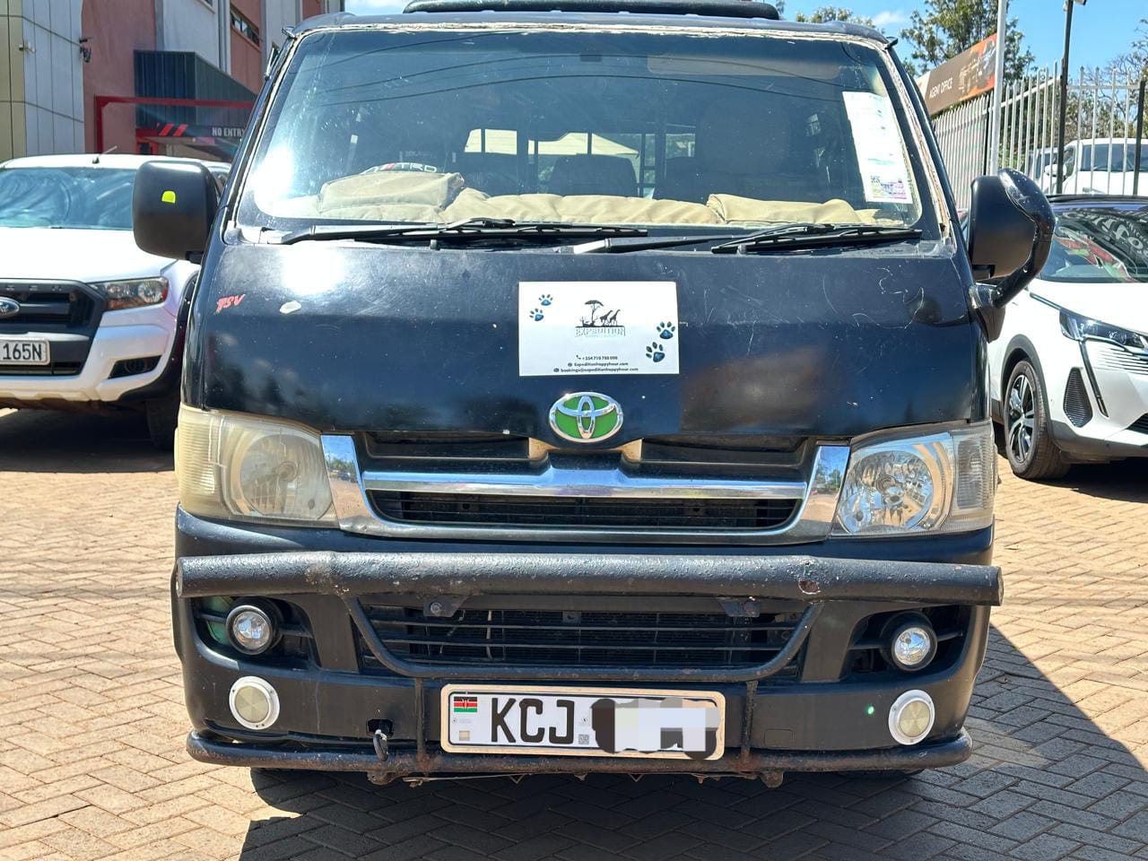 2009 Toyota Hiace Safari Van thumbnail 4