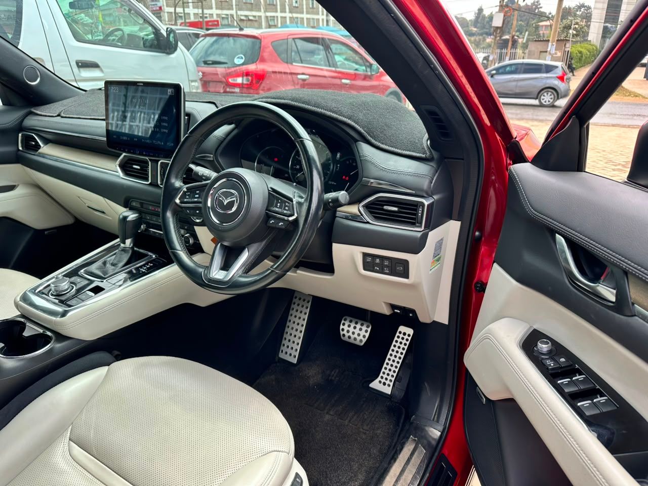 2019 Mazda CX8 thumbnail 8