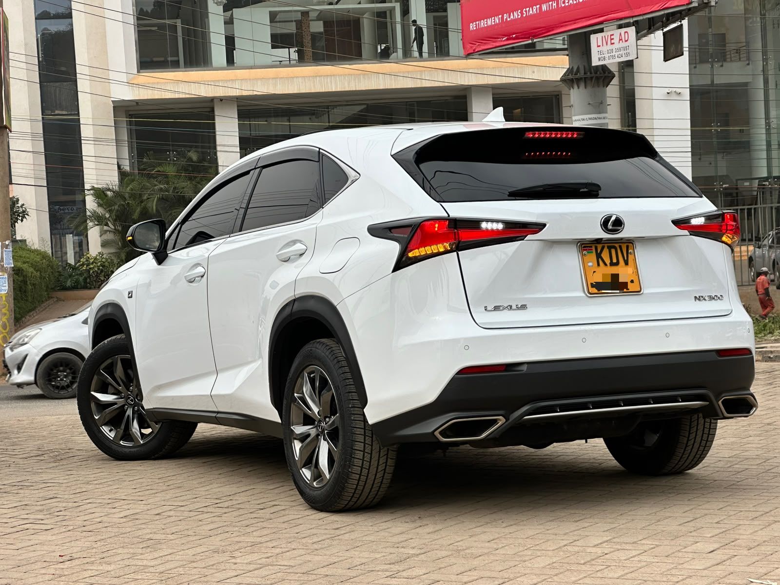 2018 Lexus NX300 fsport thumbnail 4