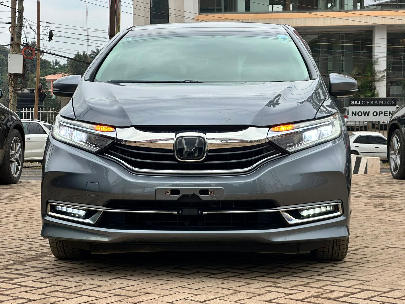 2019 Honda fit shuttle hybrid thumbnail 2