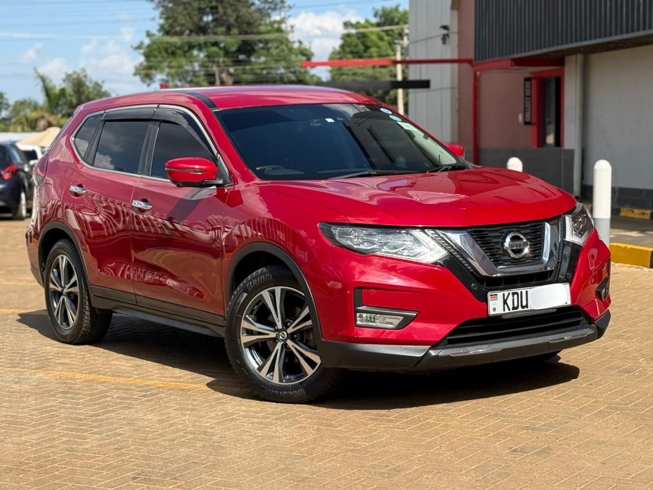 2018 Nissan X-Trail - view 2