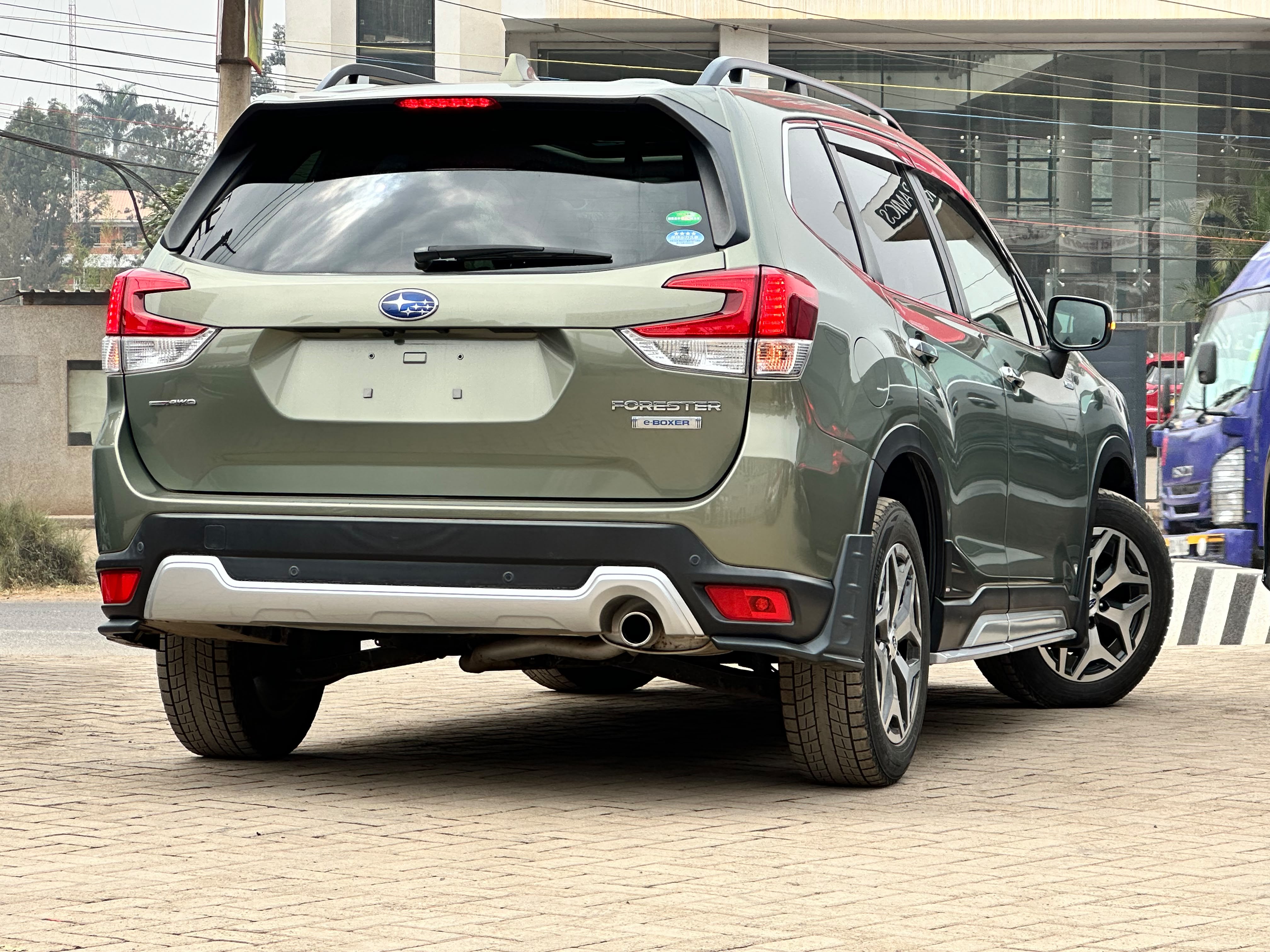 2020 Subaru Forester e-Boxer thumbnail 4