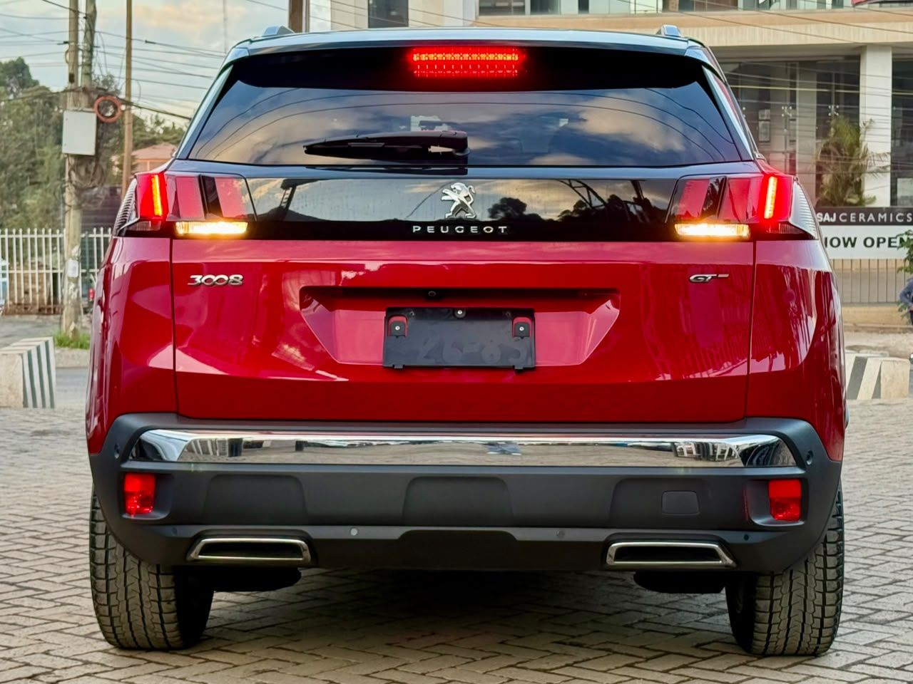 2019 Peugeot 3008 GT thumbnail 6